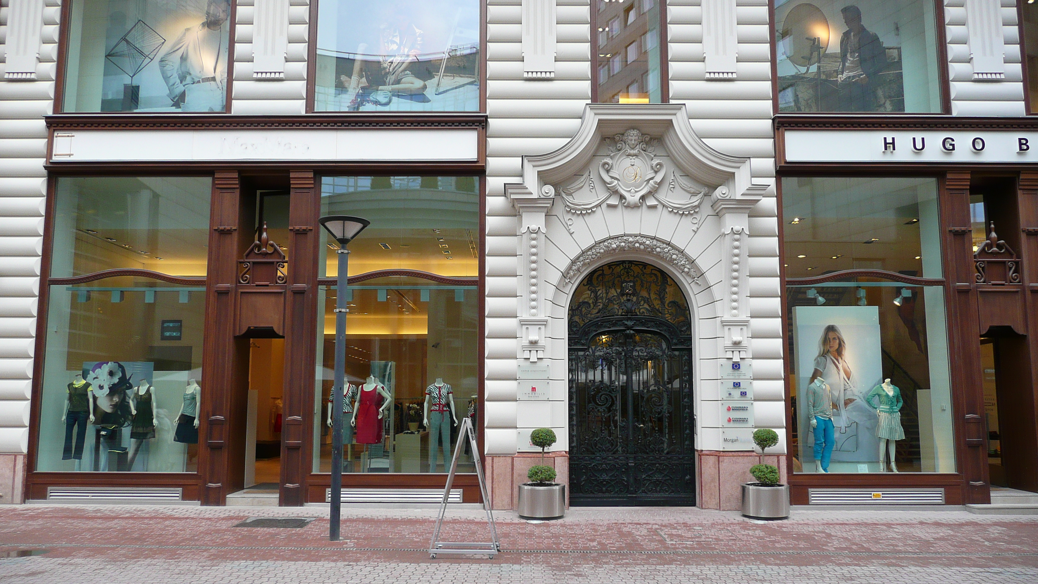 รูปถ่าย ฮังการี(Hungary) บูดาเปสต์(Budapest) ใจกลางบูดาเปสต์(Central Budapest) 2007-06 39