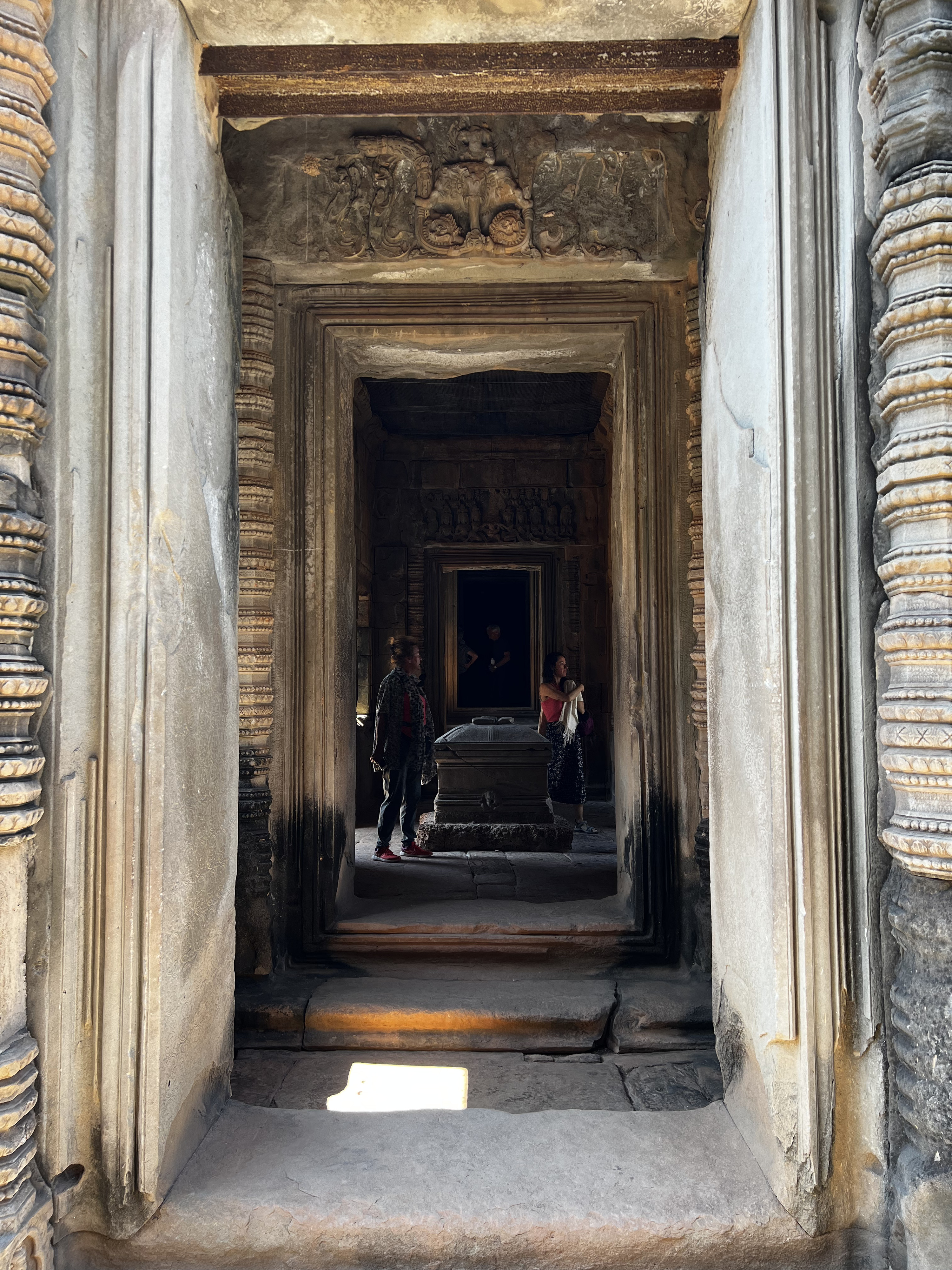 รูปถ่าย กัมพูชา(Cambodia) เสียมราฐ(Siem Reap) ปราสาทบันทายสำเหร่(Banteay Samre) 2023-01 27