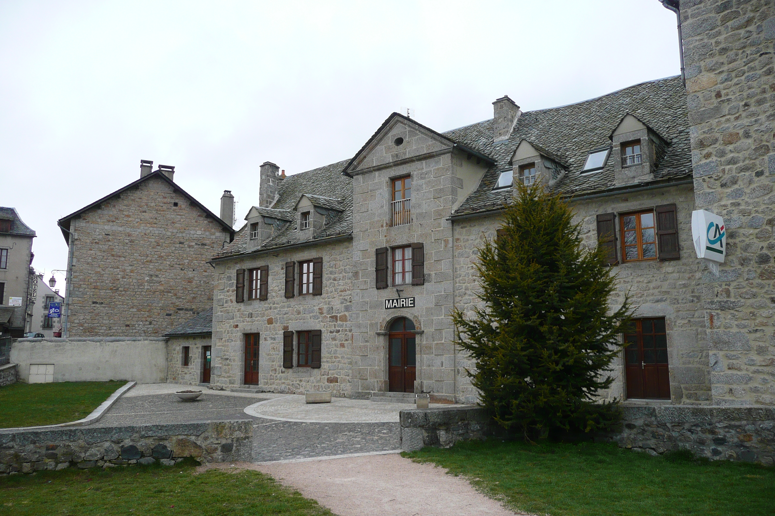 รูปถ่าย ฝรั่งเศส(France) นาสบีนาล(Nasbinals) 2008-04 5