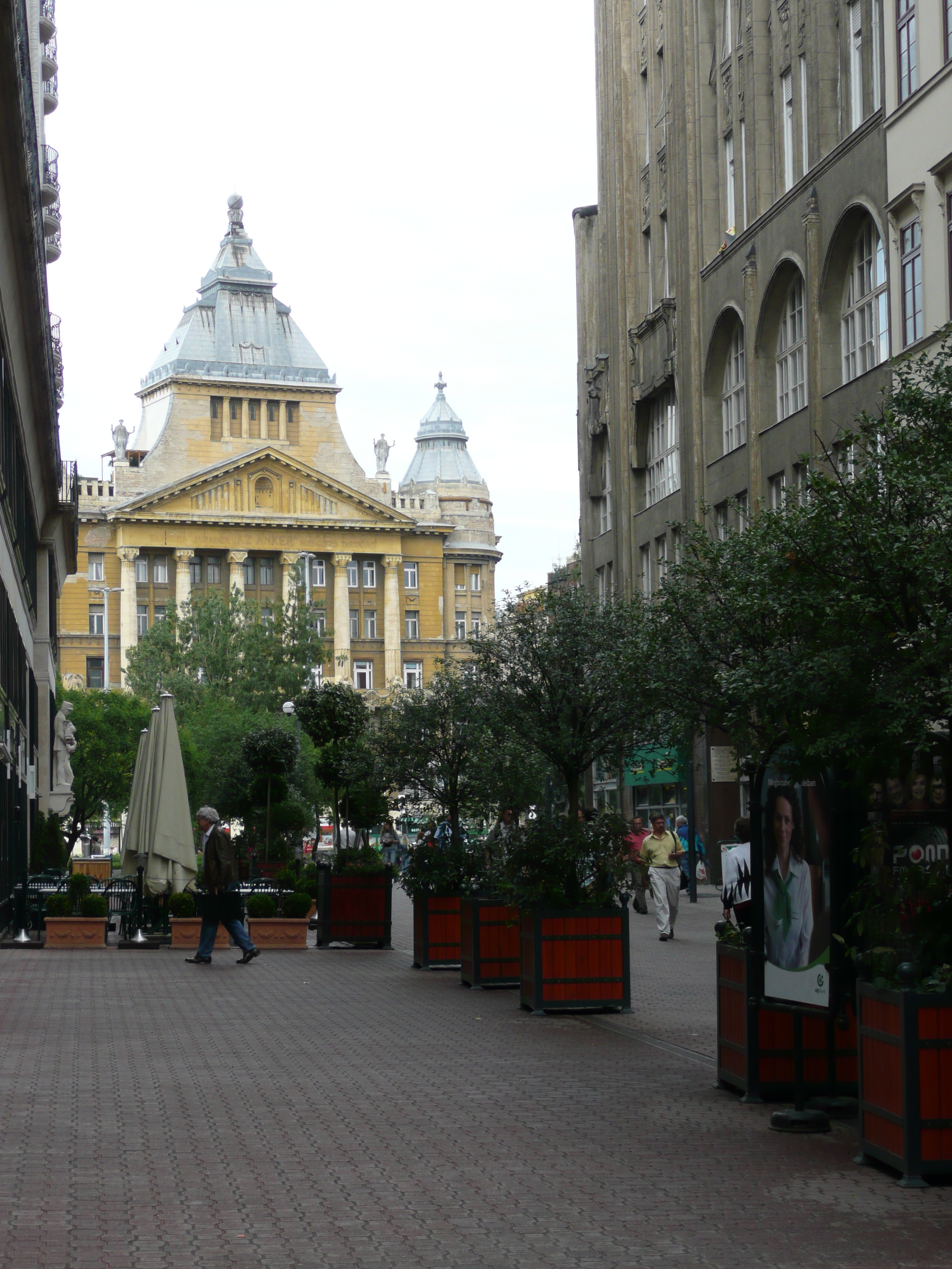 รูปถ่าย ฮังการี(Hungary) บูดาเปสต์(Budapest) ใจกลางบูดาเปสต์(Central Budapest) 2007-06 19