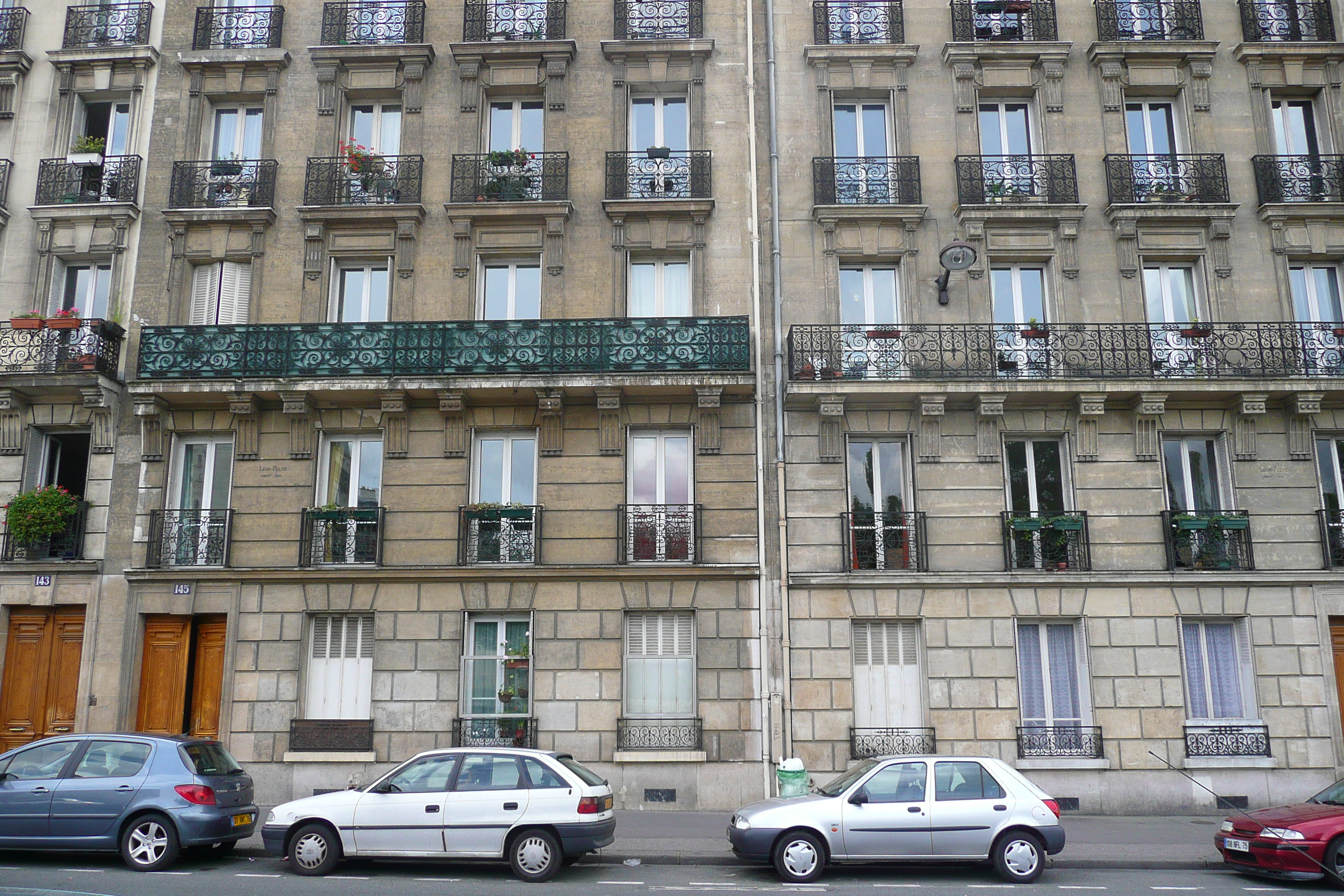 รูปถ่าย ฝรั่งเศส(France) ปารีส(Paris) ถนนโรม(Rue de Rome) 2007-06 29