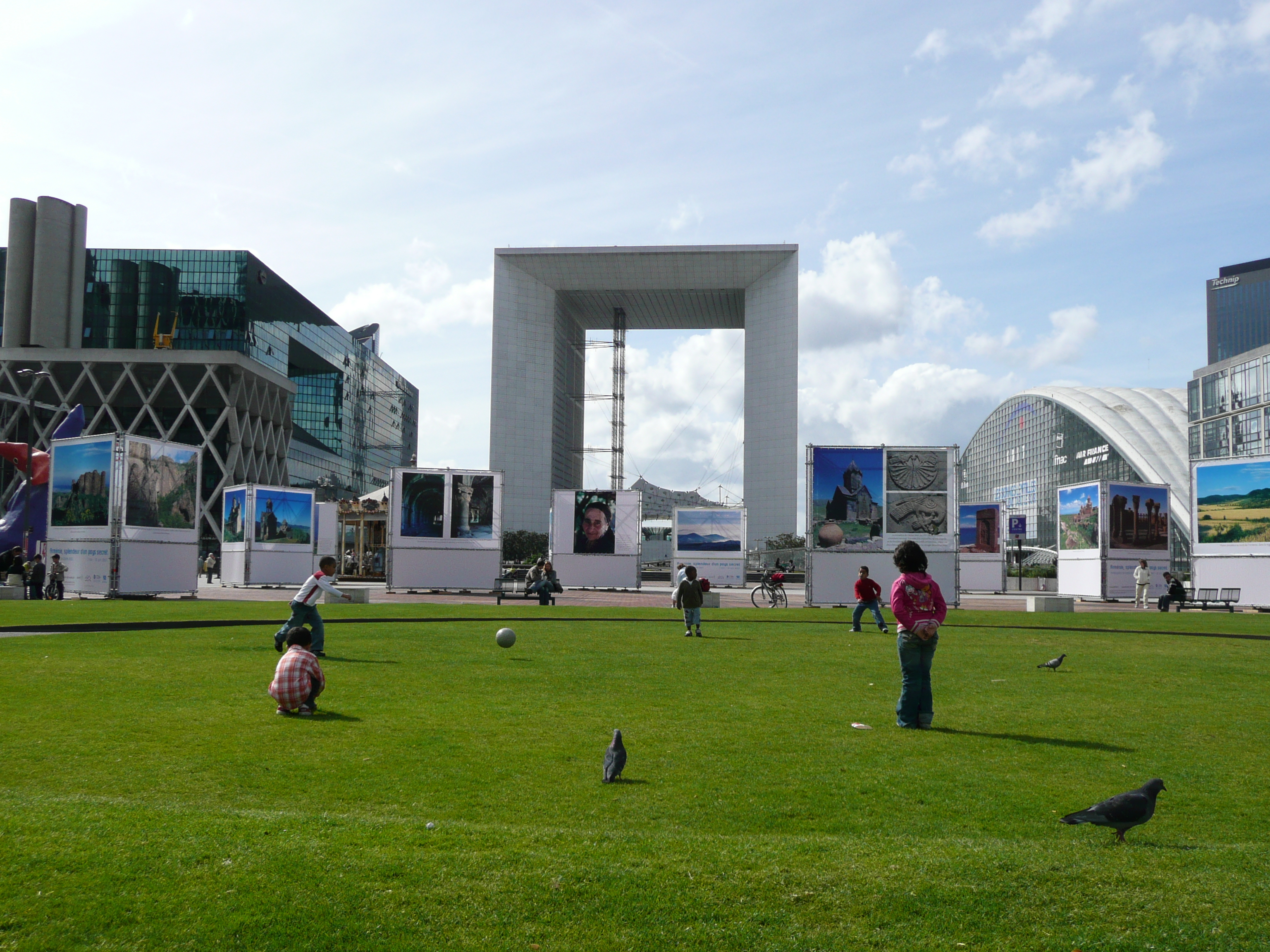 รูปถ่าย ฝรั่งเศส(France) ปารีส(Paris) ลาเดฟ็องส์(La Defense) 2007-05 188
