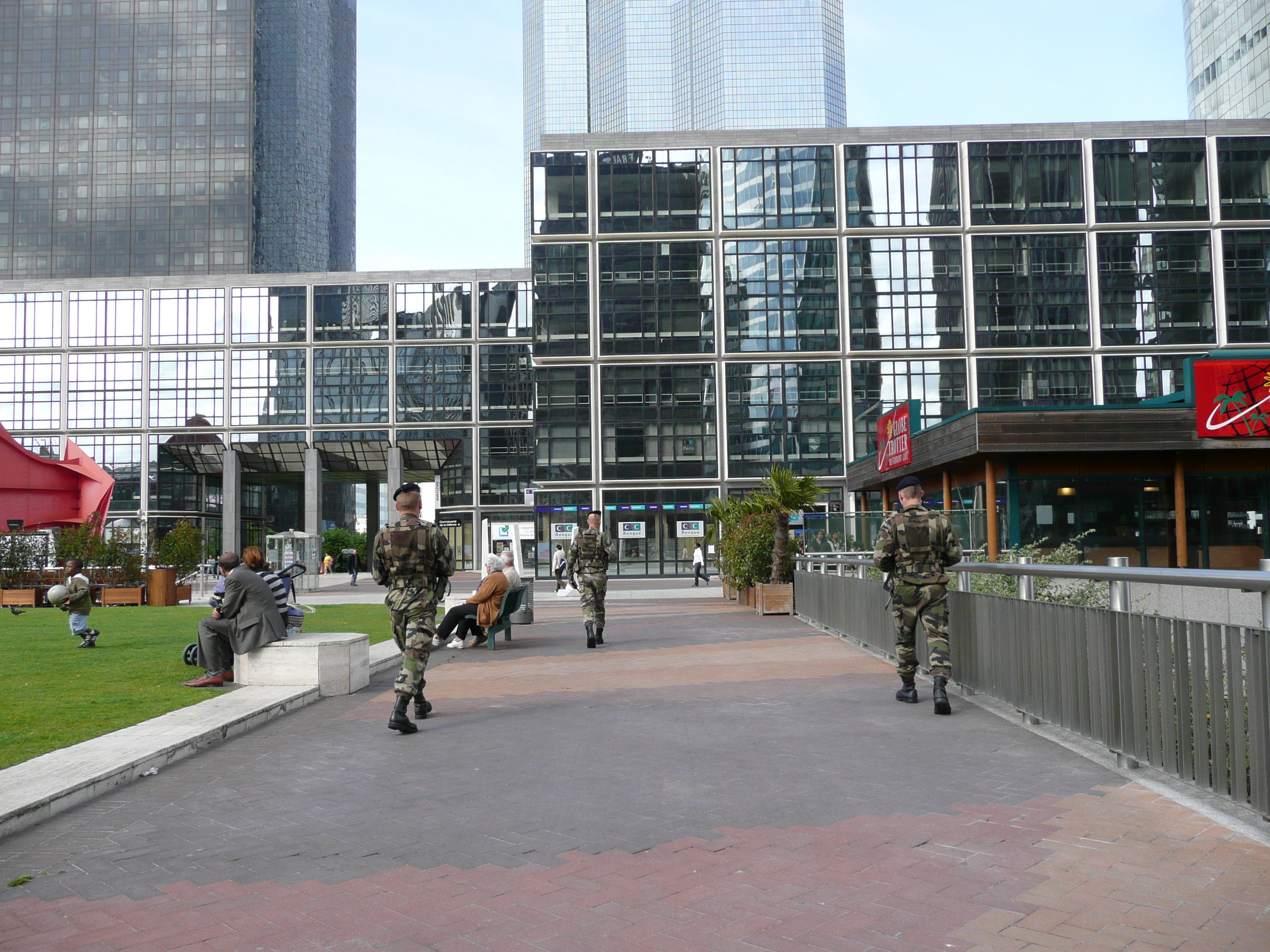 รูปถ่าย ฝรั่งเศส(France) ปารีส(Paris) ลาเดฟ็องส์(La Defense) 2007-05 145