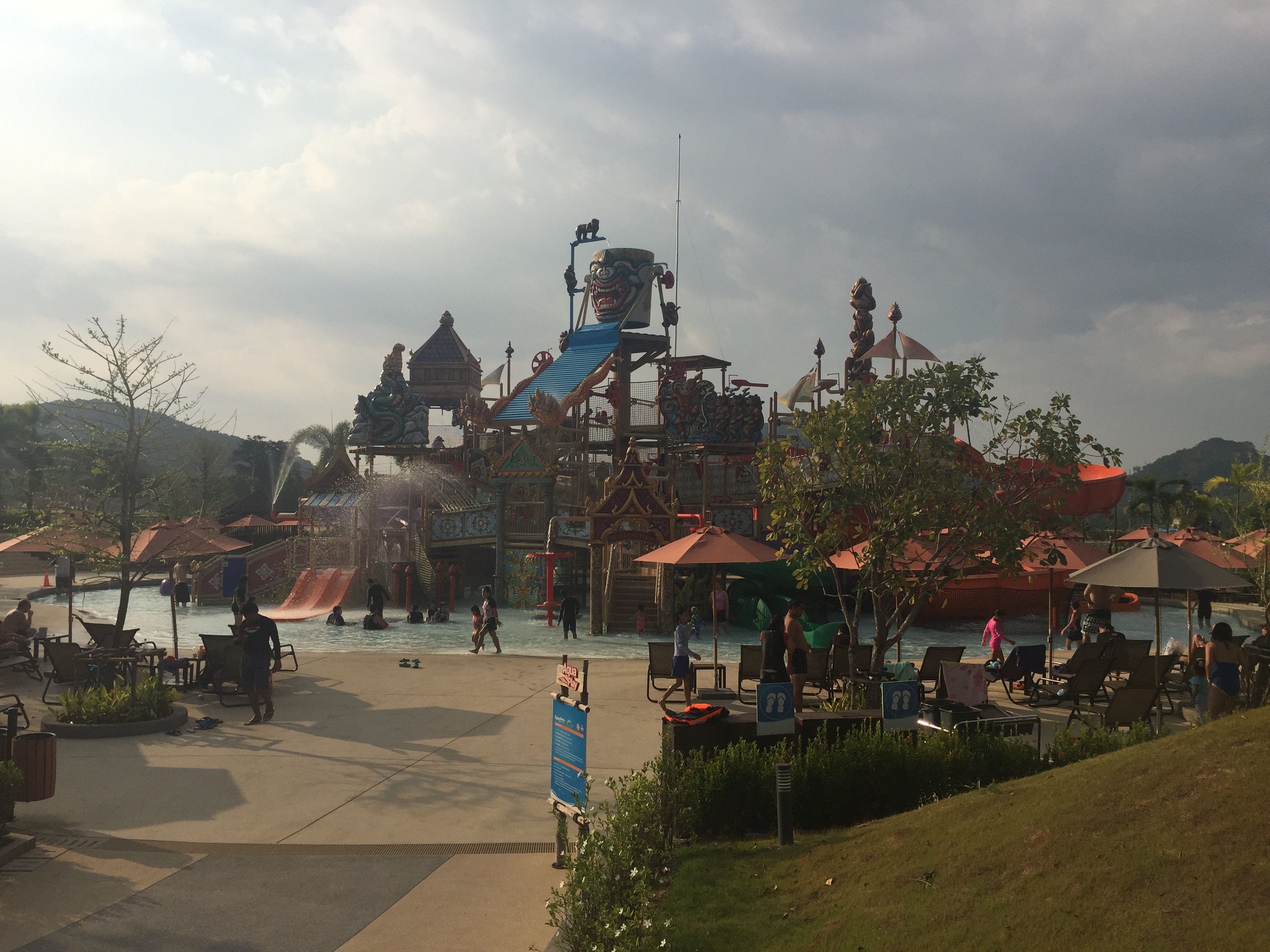 รูปถ่าย ไทย(Thailand) พัทยา(Pattaya) สวนน้ำรามายณะ(Ramayana Water Park) 2016-12 45