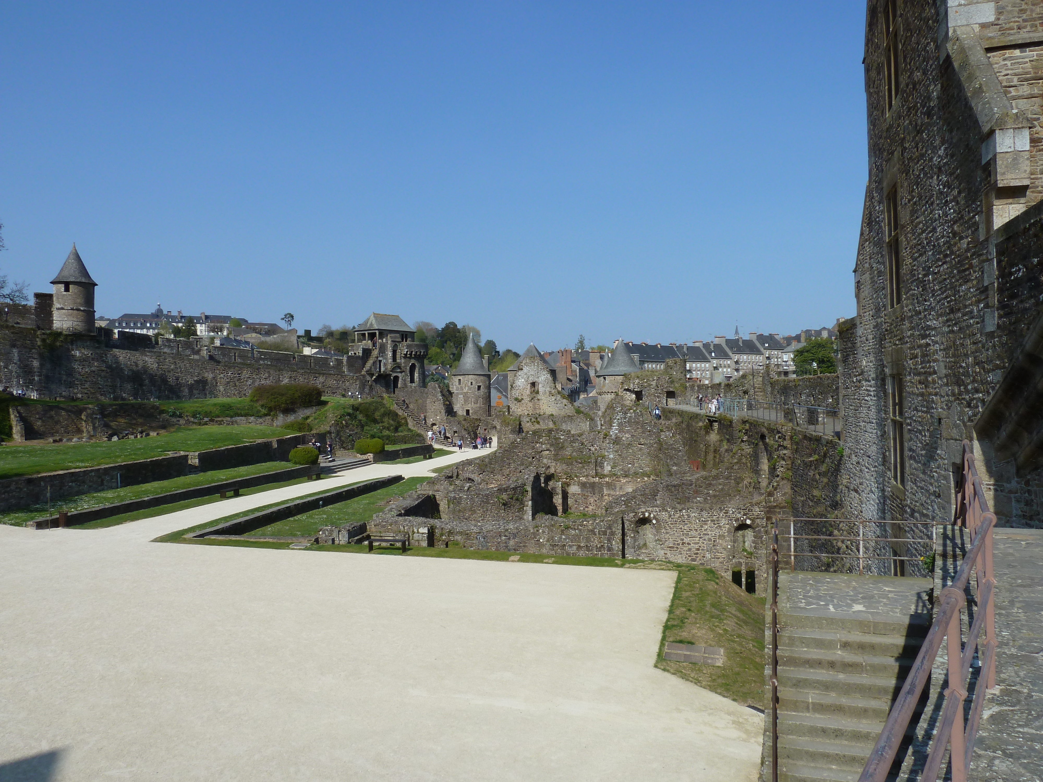 รูปถ่าย ฝรั่งเศส(France) ฟูแฌร์(Fougeres) 2010-04 88