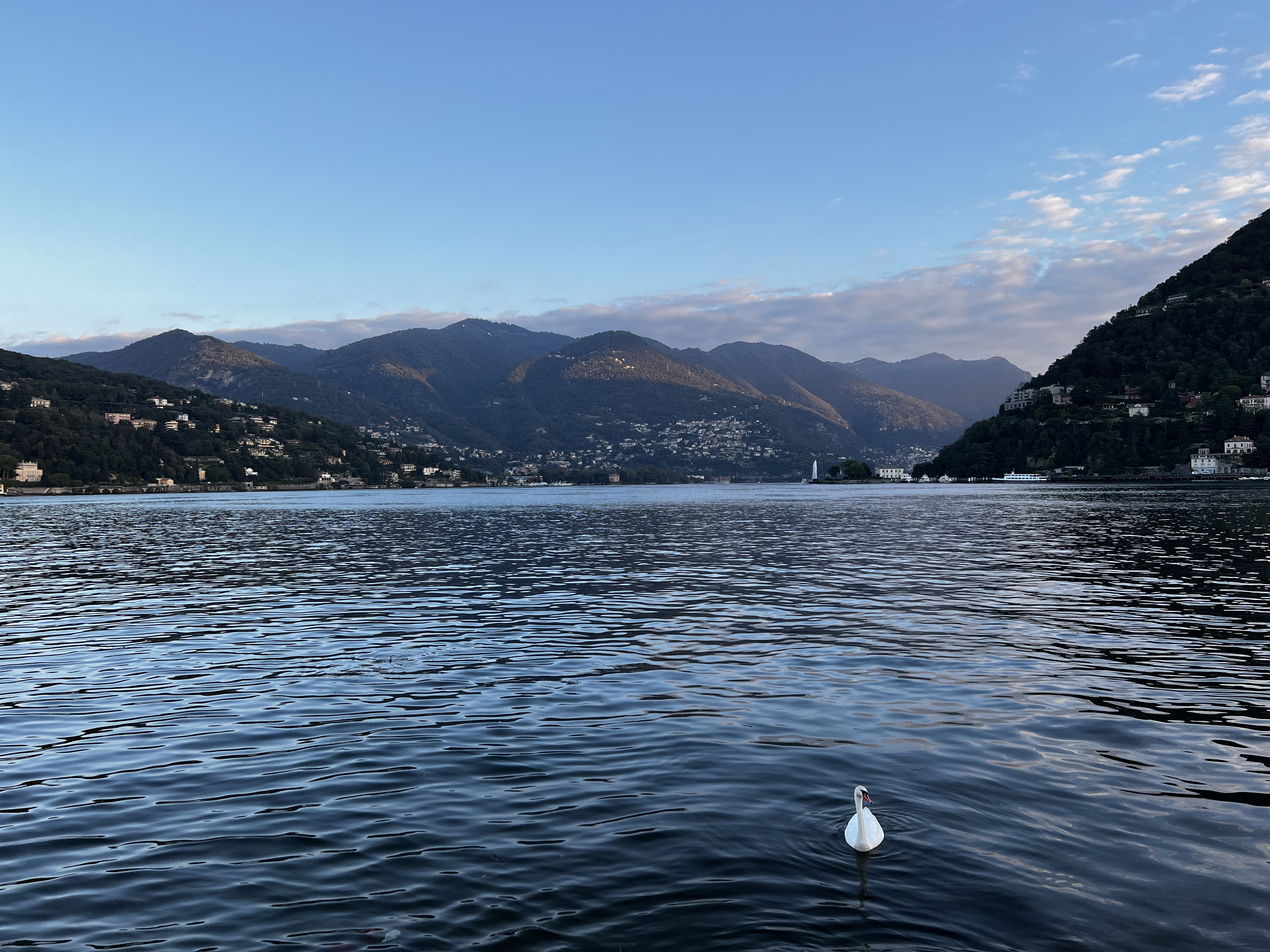 รูปถ่าย อิตาลี(Italy) โคโม(Como) 2023-10 25