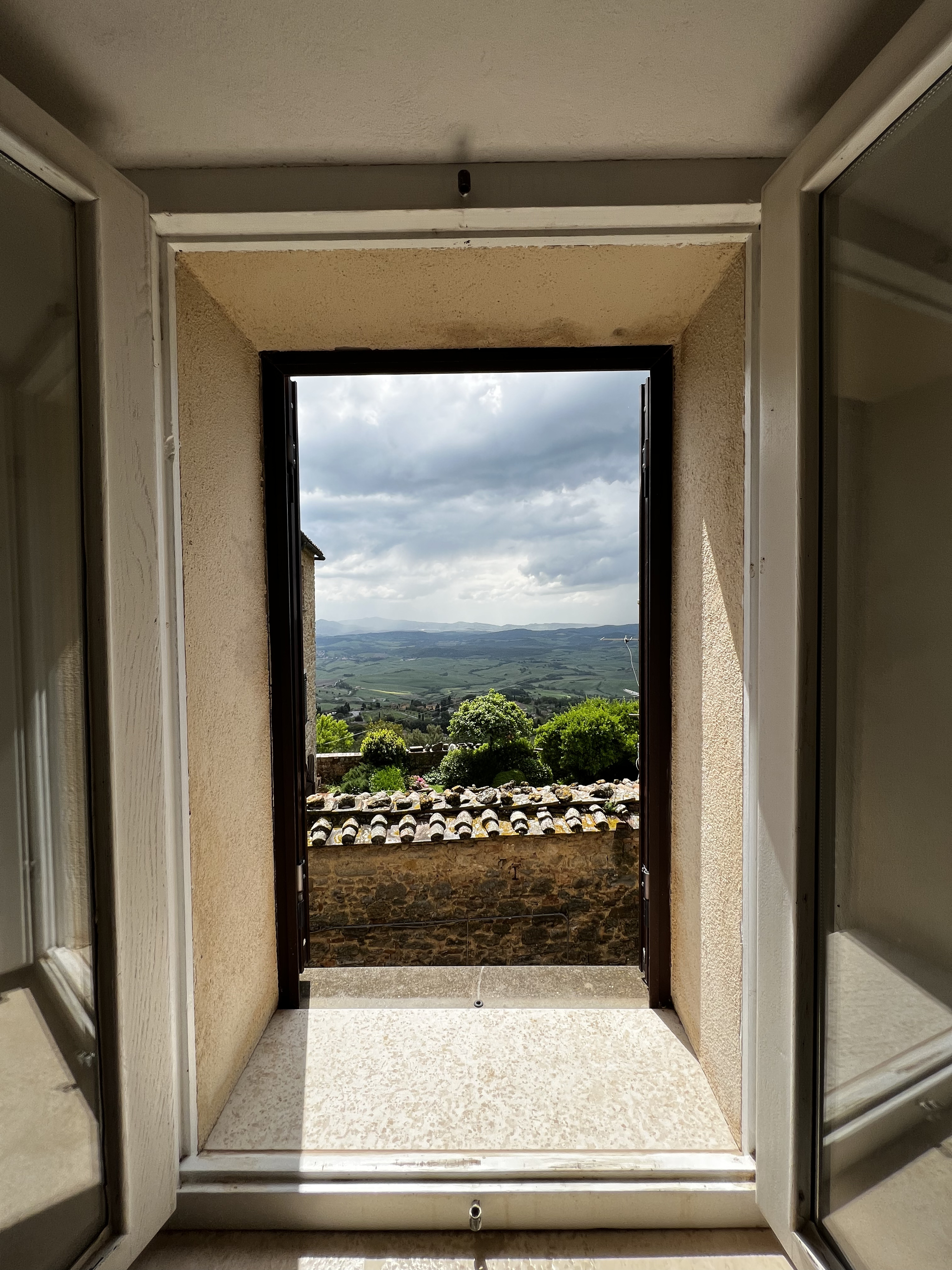 รูปถ่าย อิตาลี(Italy) วอลแตร์รา(Volterra) 2022-05 24