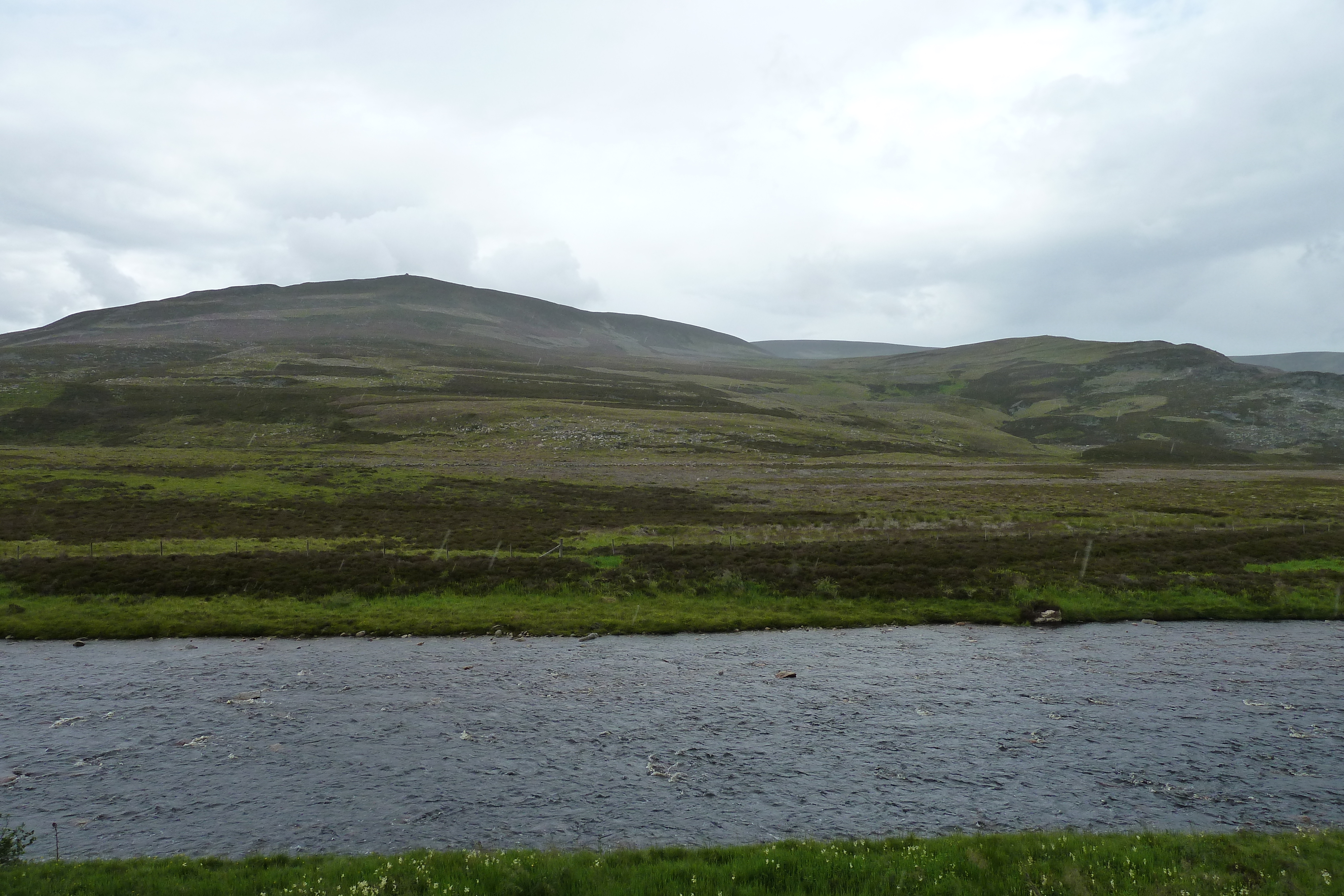 รูปถ่าย อังกฤษ(United Kingdom) อุทยานแห่งชาติแคร์นกอร์มส์(Cairngorms National Park) 2011-07 15