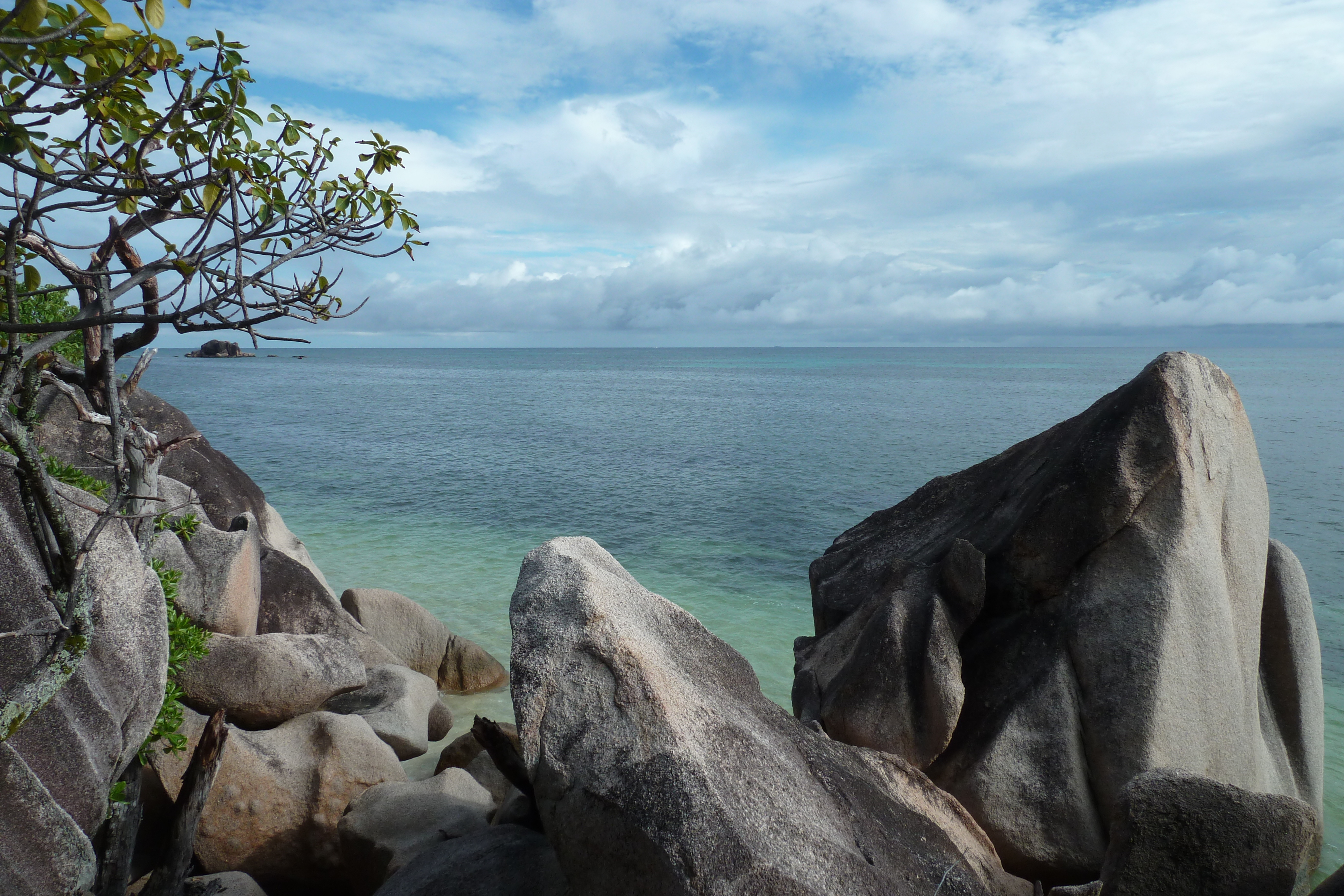 รูปถ่าย เซเชลส์(Seychelles) เกาะปราลิน(Praslin) 2011-10 25