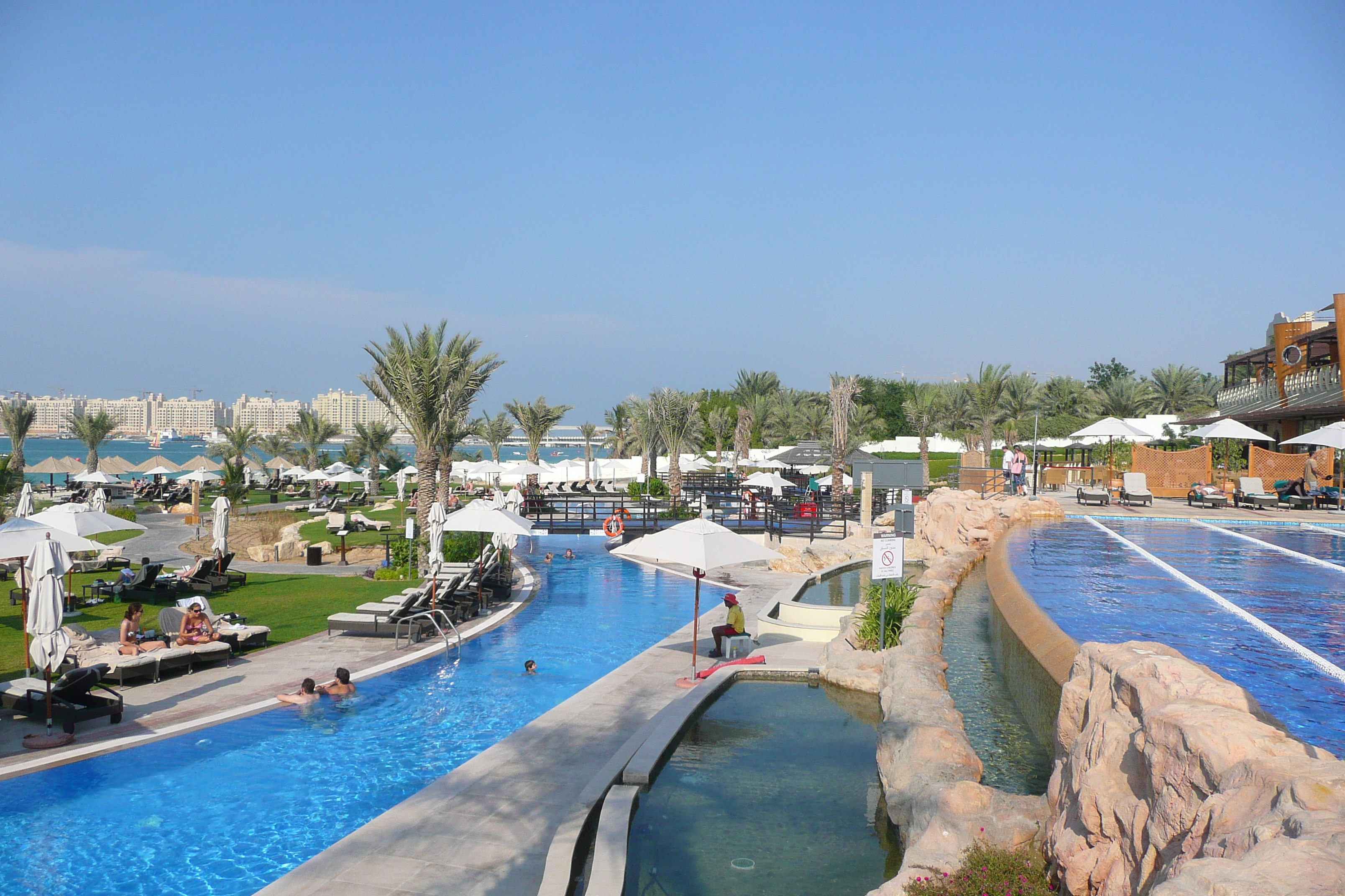 รูปถ่าย สหรัฐอาหรับเอมิเรตส์(United Arab Emirates) ดูไบ(Dubai) โรงแรมเลอเมอริเดียน มินาเซยาฮี(Le Meridien Mina Seyahi Hotel) 2008-11 111