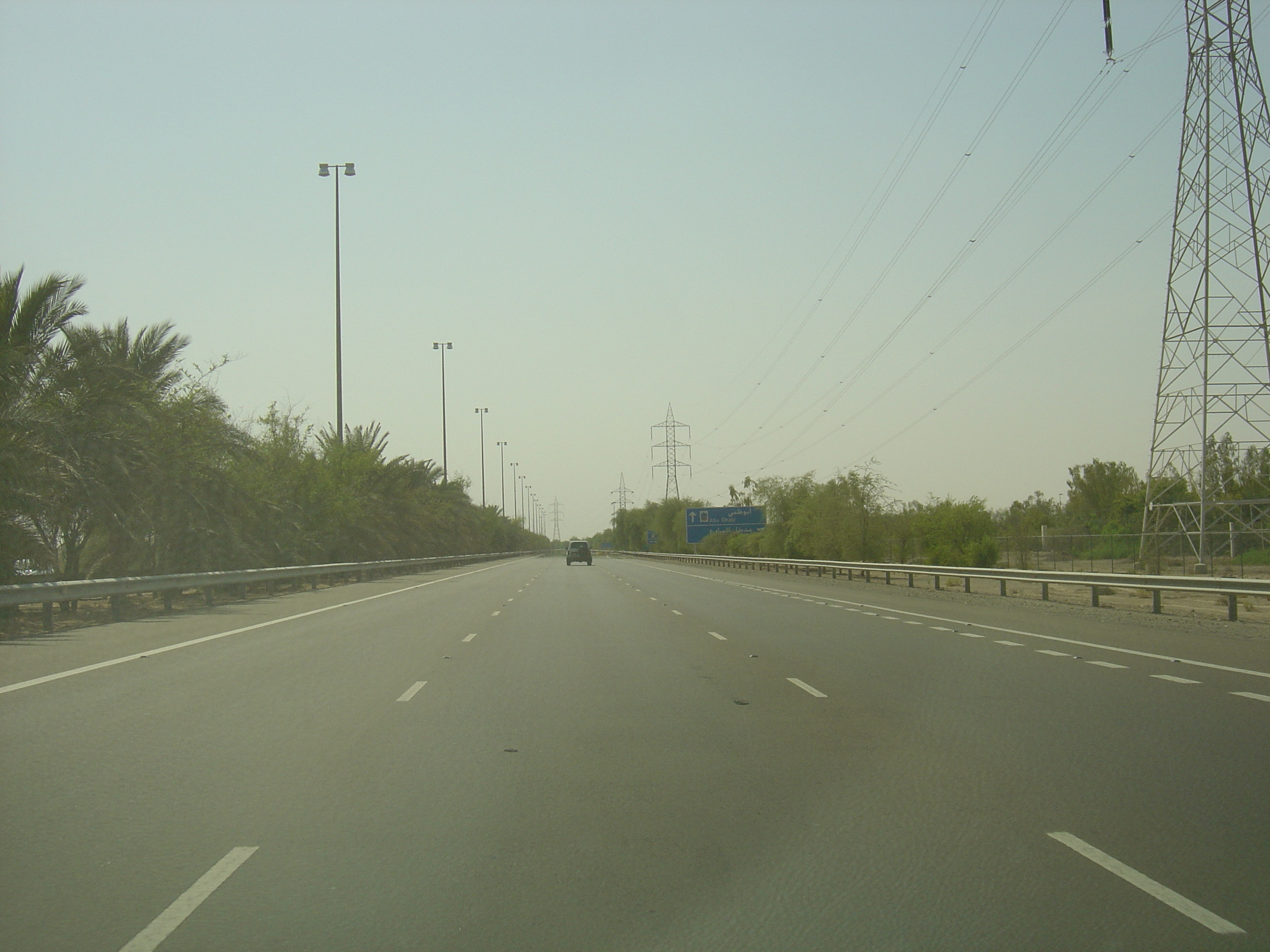 รูปถ่าย สหรัฐอาหรับเอมิเรตส์(United Arab Emirates) จากอัลเลอินไปถนนอาบูดาบี(Al Ain to Abu Dhabi Road) 2005-09 10