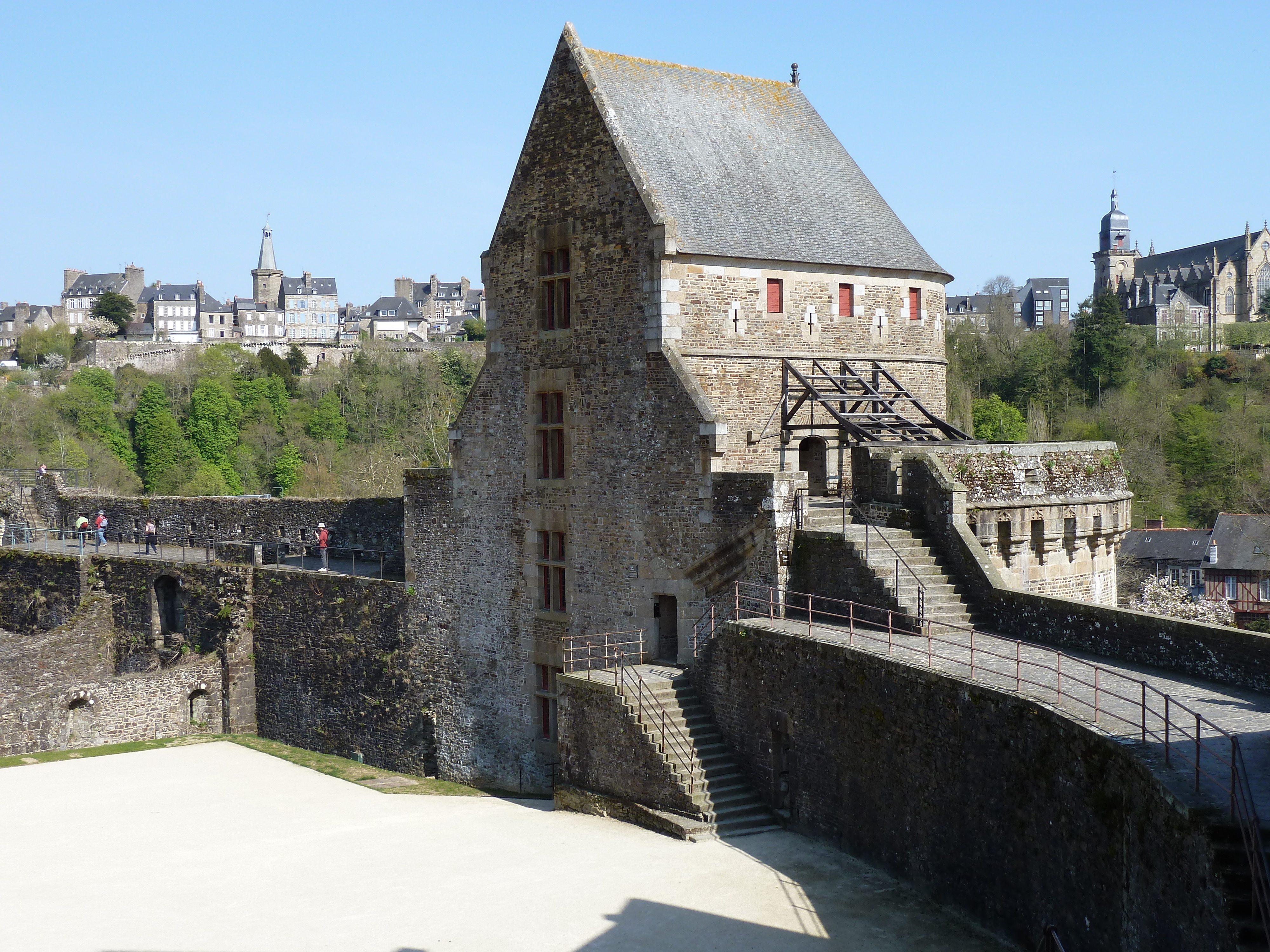 รูปถ่าย ฝรั่งเศส(France) ฟูแฌร์(Fougeres) 2010-04 116