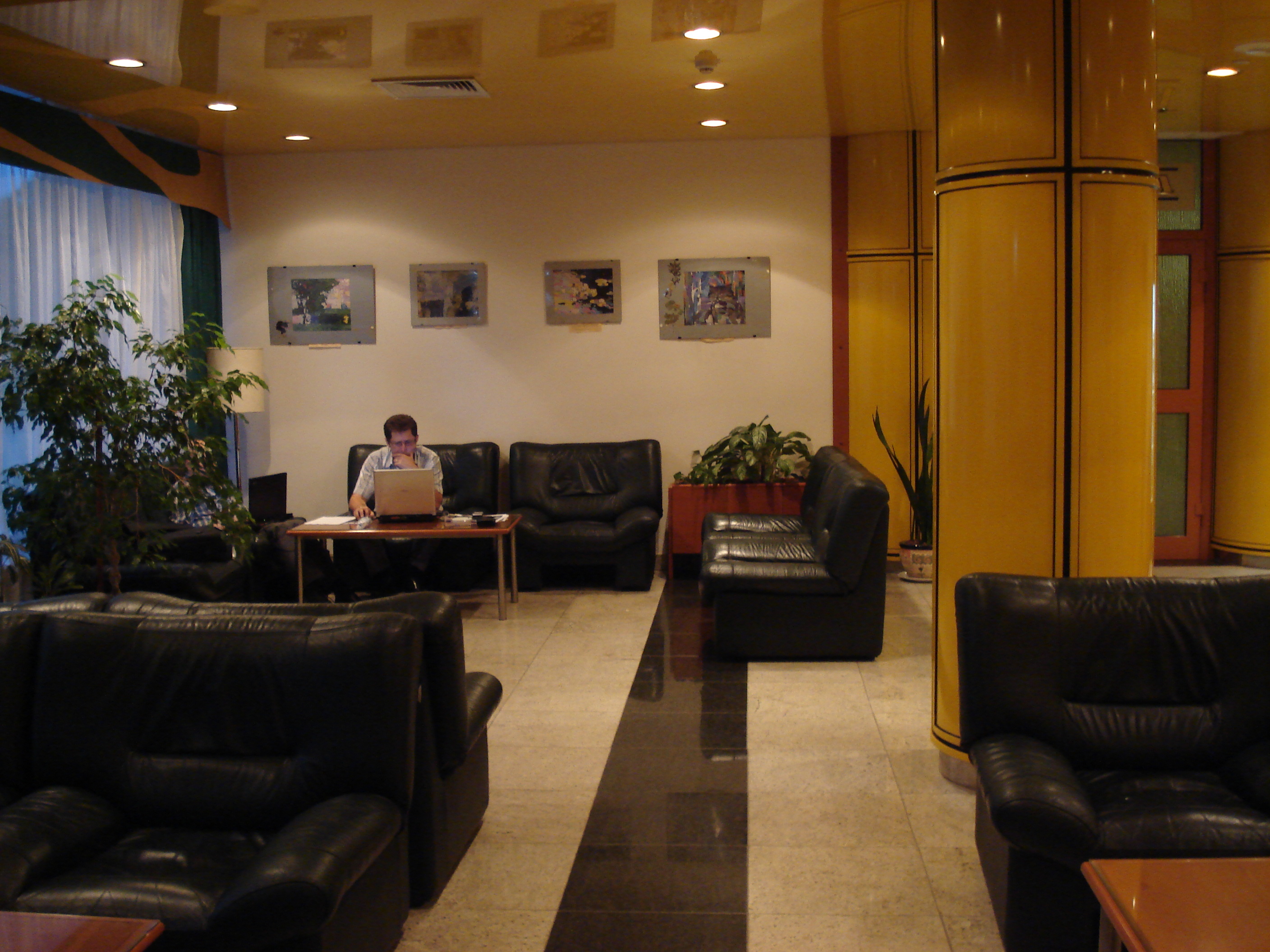 รูปถ่าย รัสเซีย(Russia) นิชนีย์นอฟโกร็อด(Nizhniy Novgorod) โรงแรมวอลนา(Volna Hotel) 2006-07 9