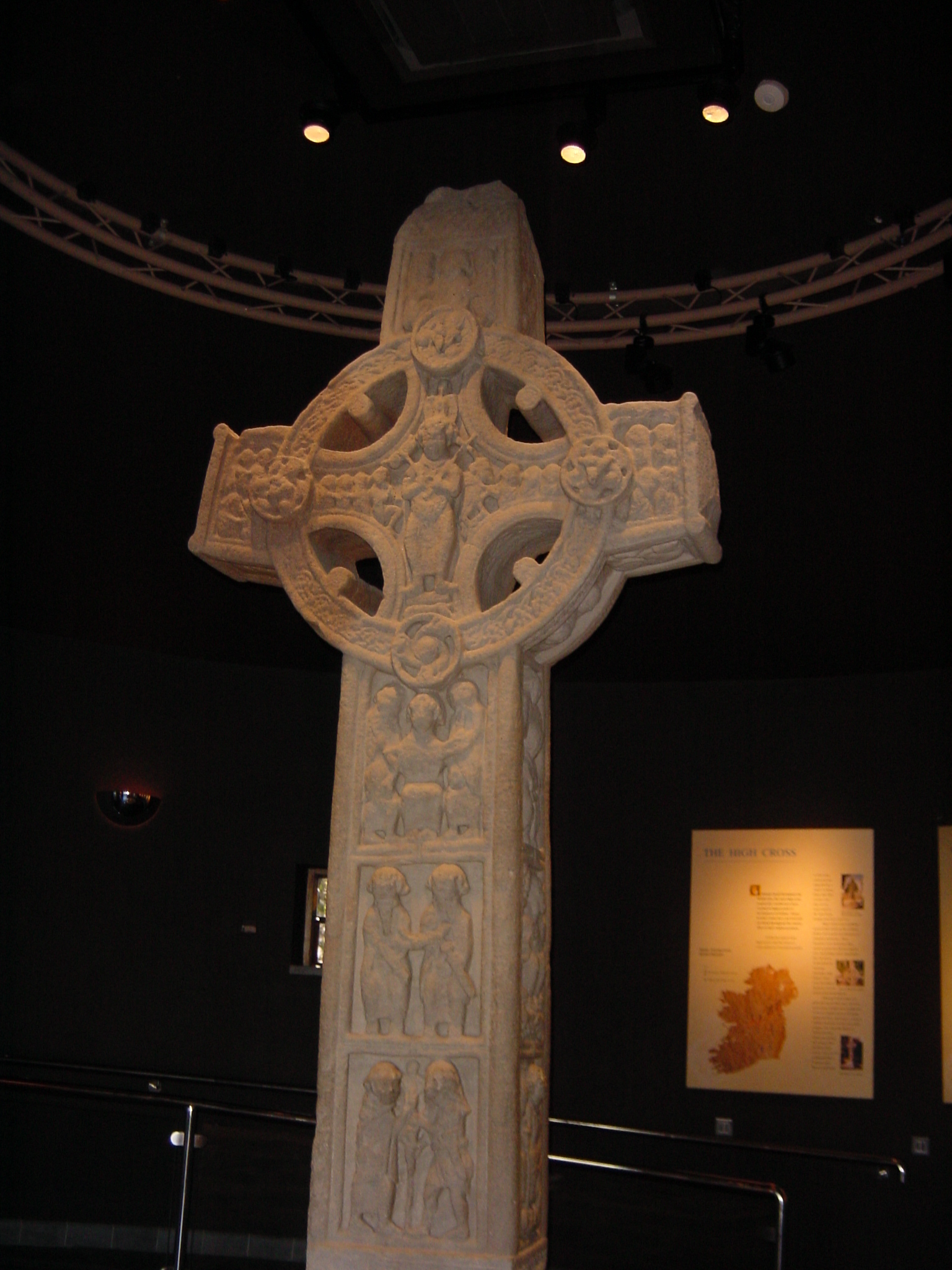 รูปถ่าย ไอร์แลนด์(Ireland) โคลนแมคนัวส์(Clonmacnoise) 2003-09 6