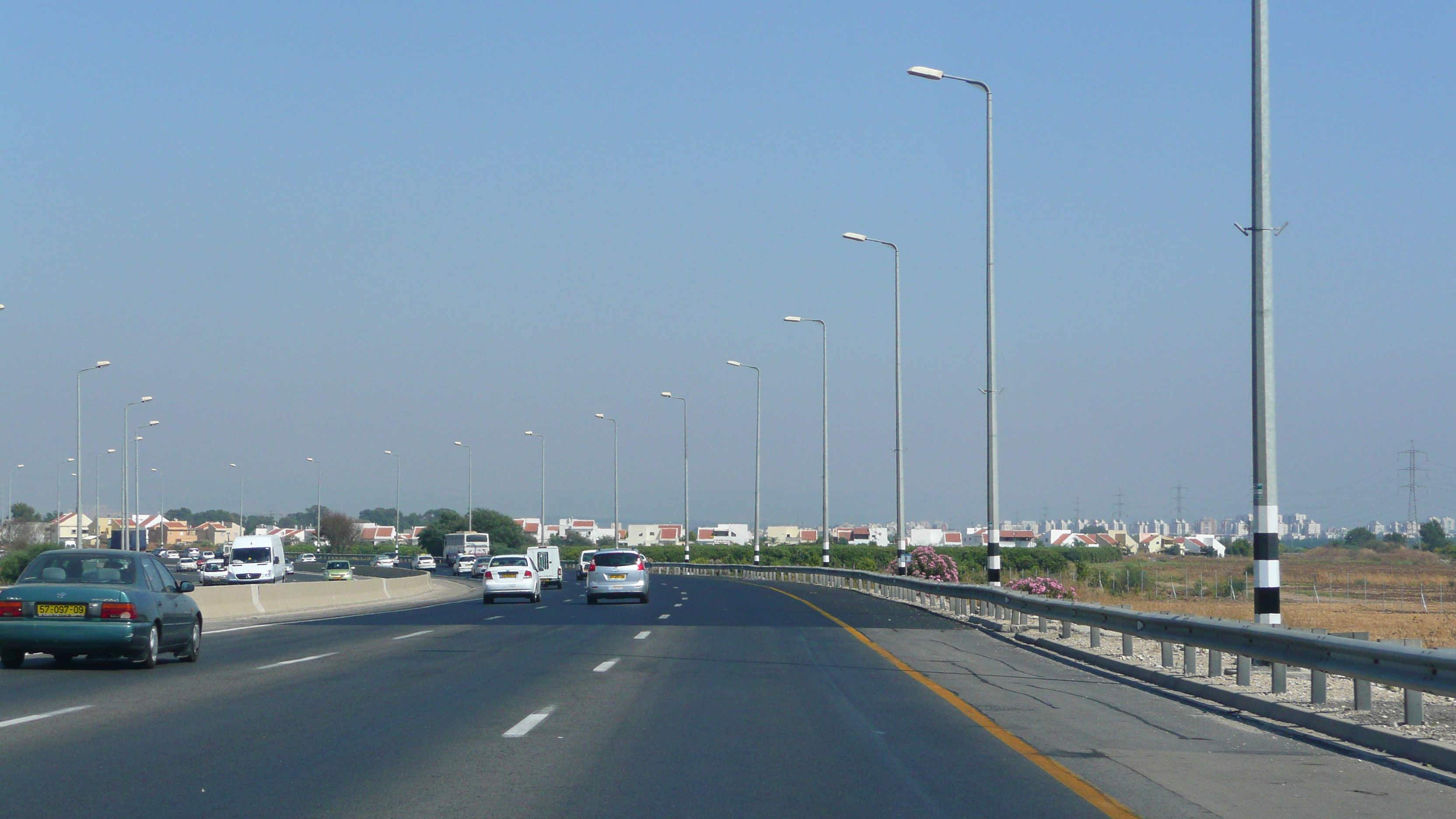 รูปถ่าย อิสราเอล(Israel) จากเทลอาวีฟไปท่าอากาศยานเบนกูเรียน(Tel Aviv to Ben Gurion Airport) 2007-06 66