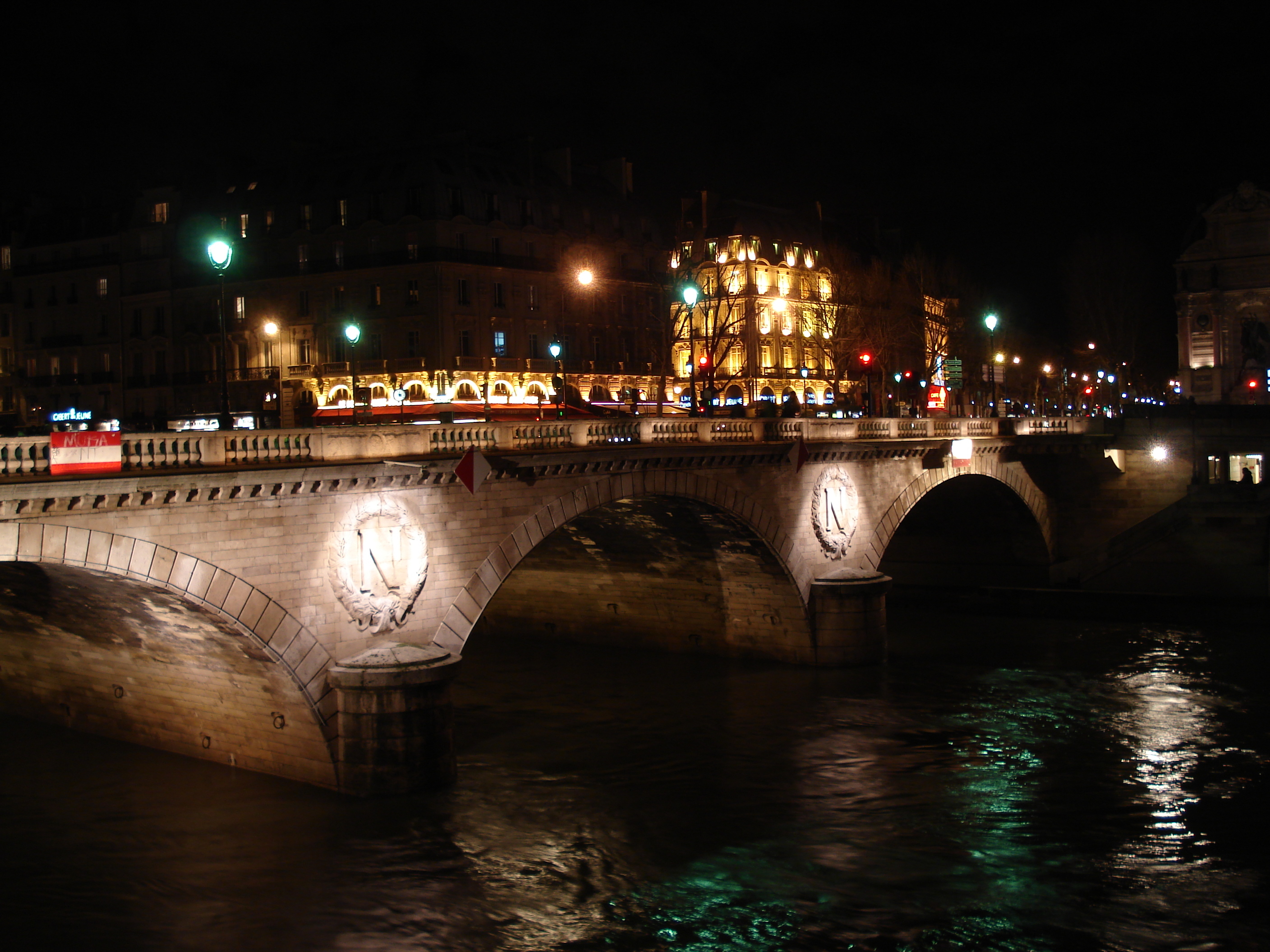 รูปถ่าย ฝรั่งเศส(France) ปารีส(Paris) คุ้มที่ 1(1st Arrondissement) 2006-03 0