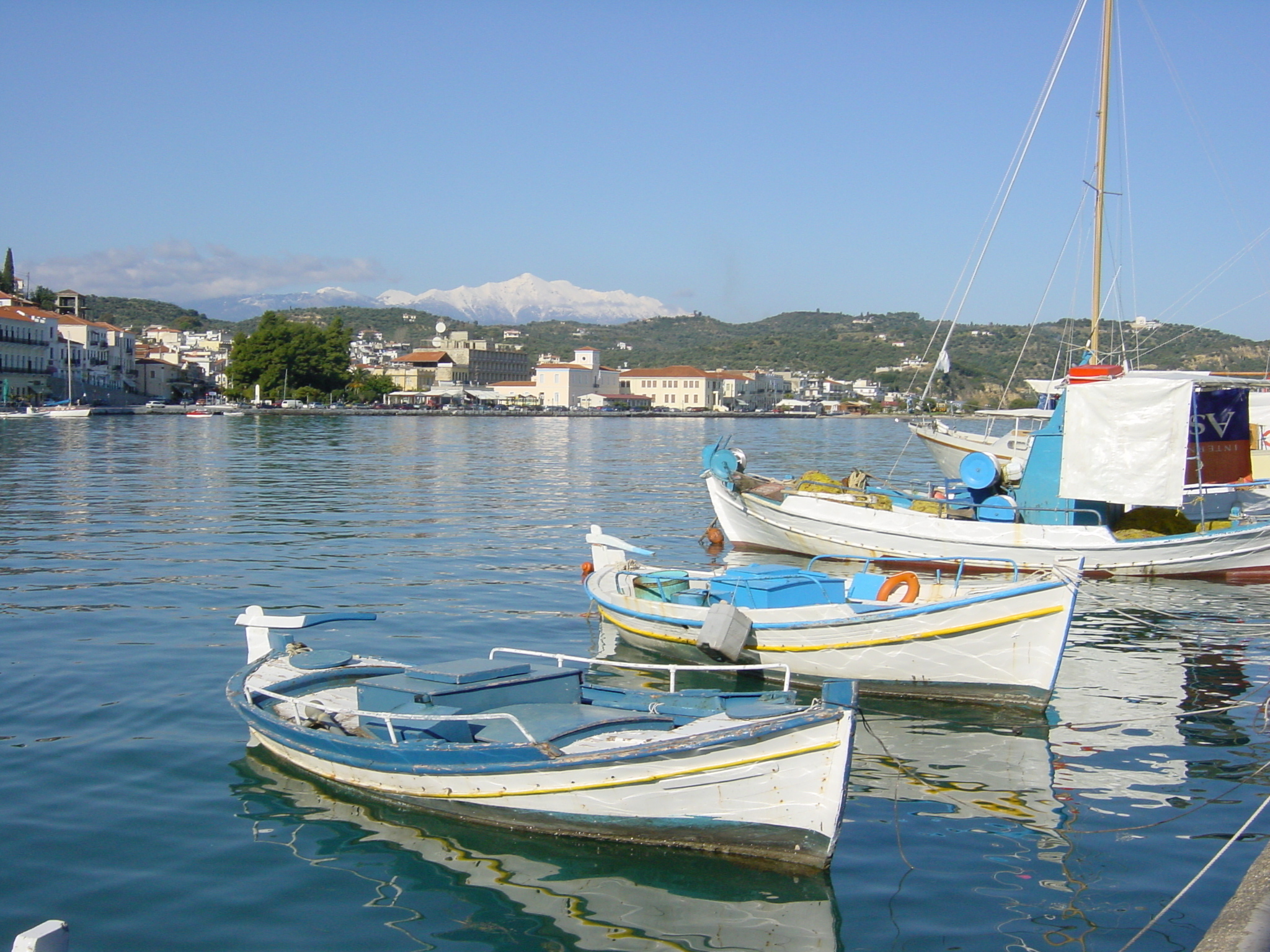 รูปถ่าย กรีก(Greece) ลิเมนิ(Limeni) 2003-12 15