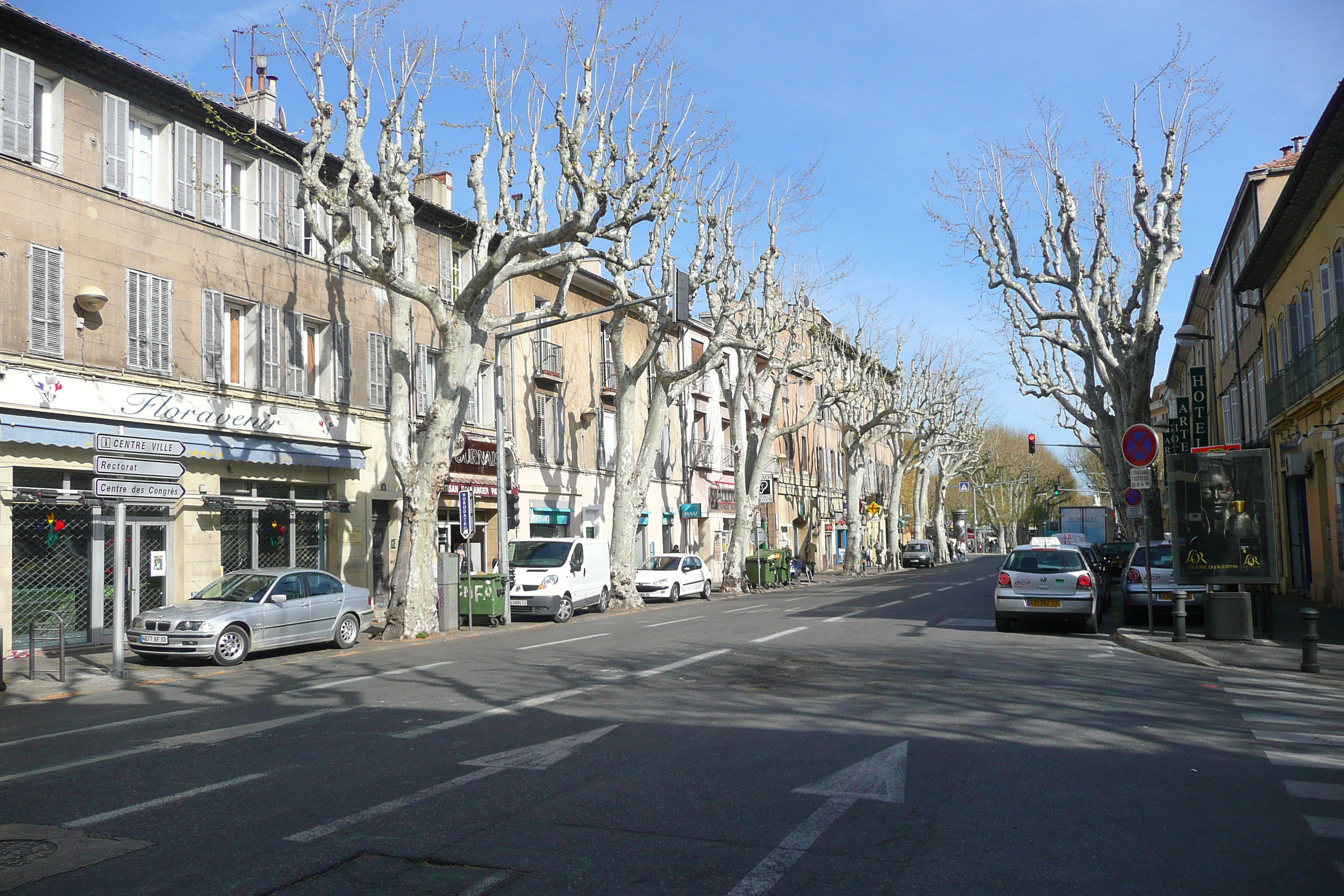 รูปถ่าย ฝรั่งเศส(France) แอ็กซ์-อ็อง-โพรว็องส์(Aix en Provence) แอ็กซ์ฝั่งตะวันตก(Aix West) 2008-04 29