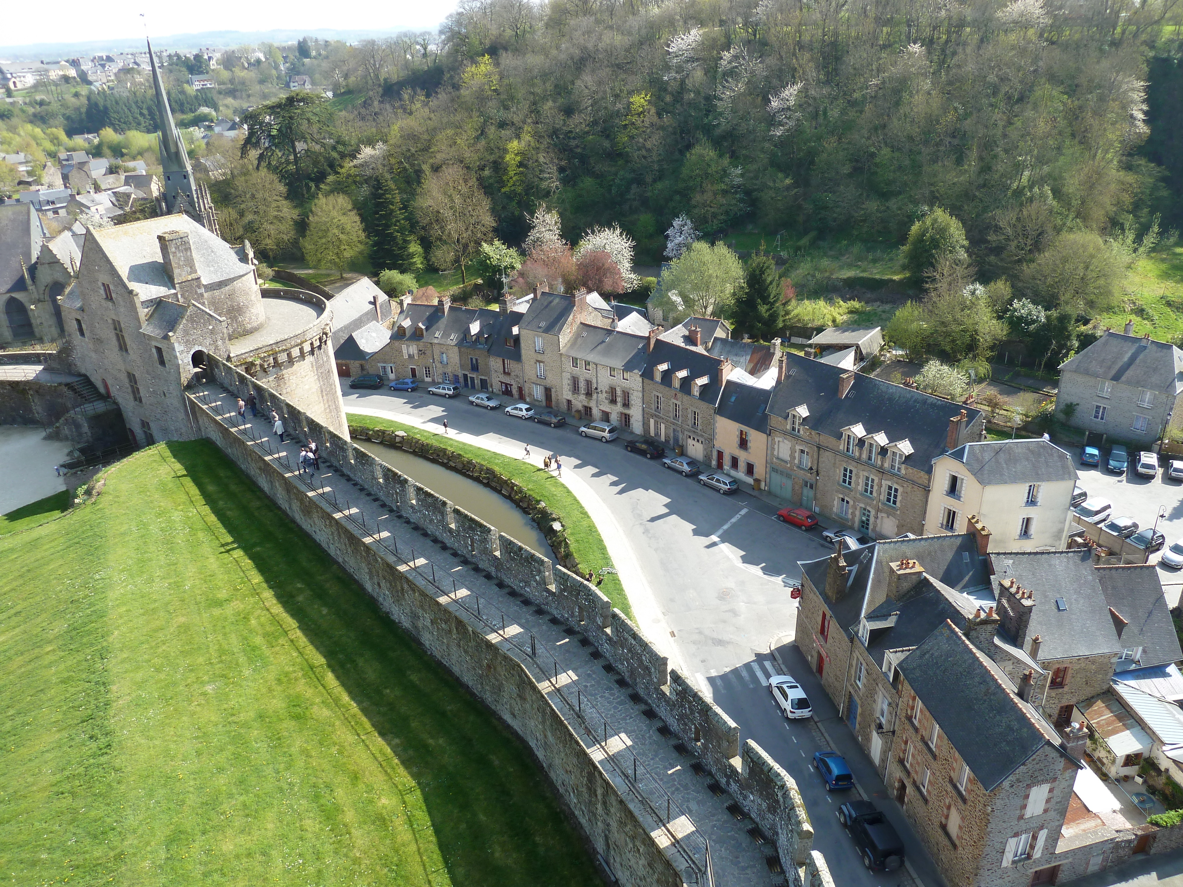 รูปถ่าย ฝรั่งเศส(France) ฟูแฌร์(Fougeres) 2010-04 180