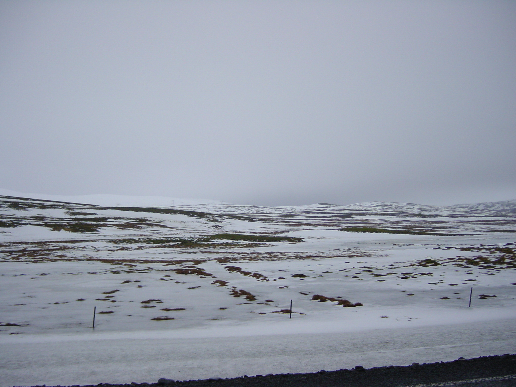 รูปถ่าย ไอซ์แลนด์(Iceland) ถนนหมายเลข 36 จากมอสเฟลส์แบร์ไปทิงเวลลีร์(Road 36 Mosfellbaer to Pingvellir) 2003-03 1
