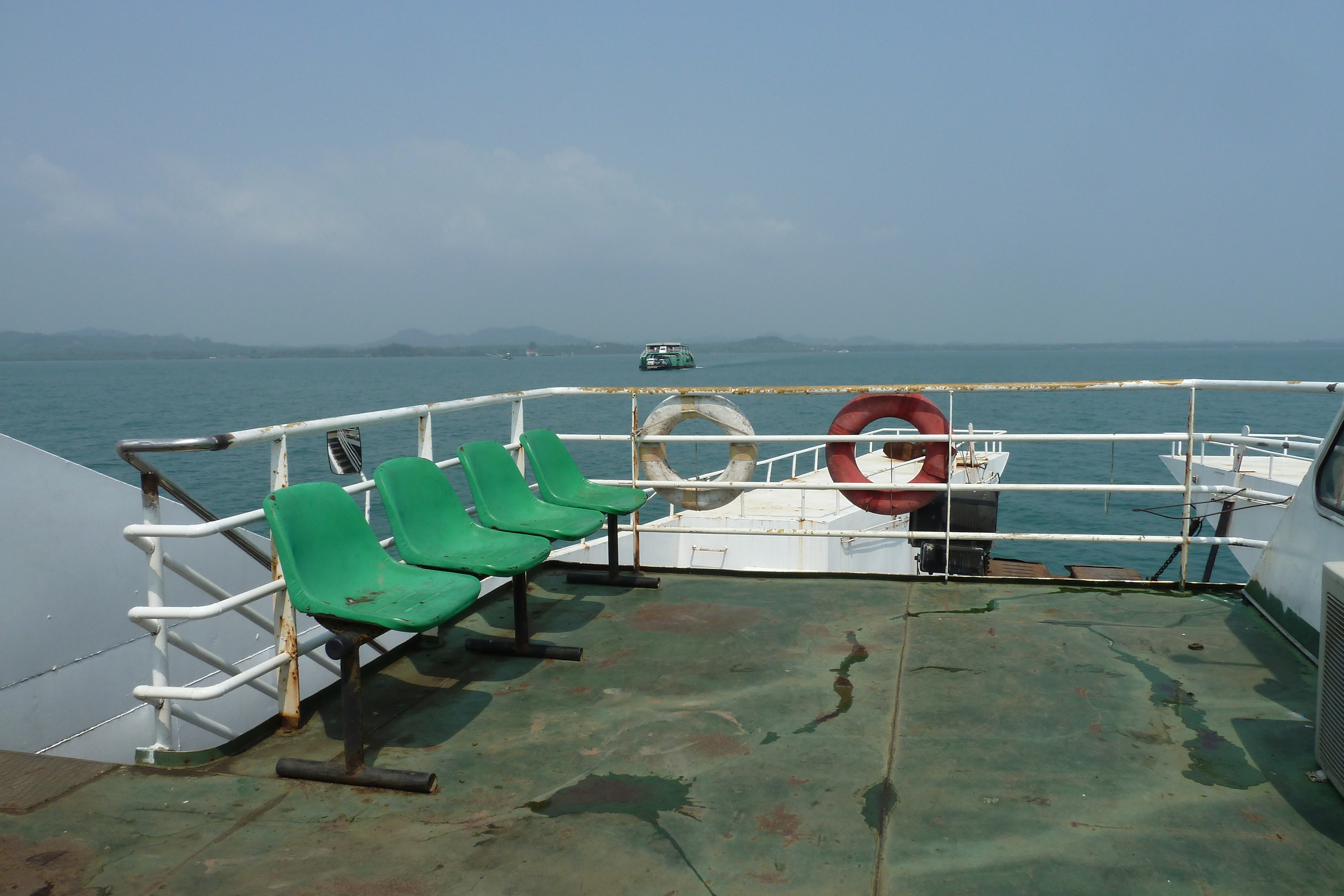 รูปถ่าย ไทย(Thailand) เกาะช้าง(Ko Chang) เรือเฟอร์รี(Ferry) 2011-02 6