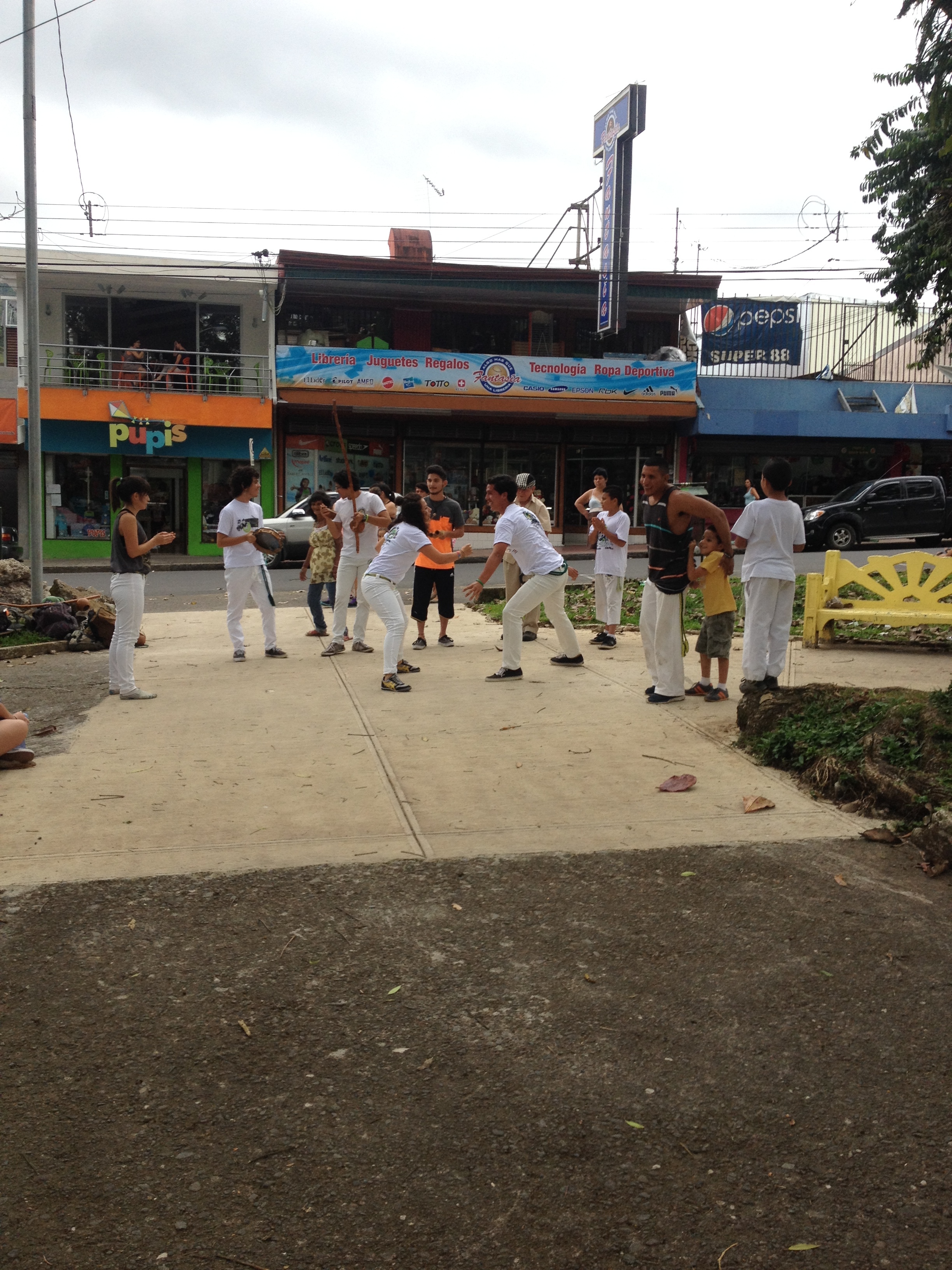 รูปถ่าย คอสตาริกา(Costa Rica) ตูร์รีอัลบา(Turrialba) 2015-03 11