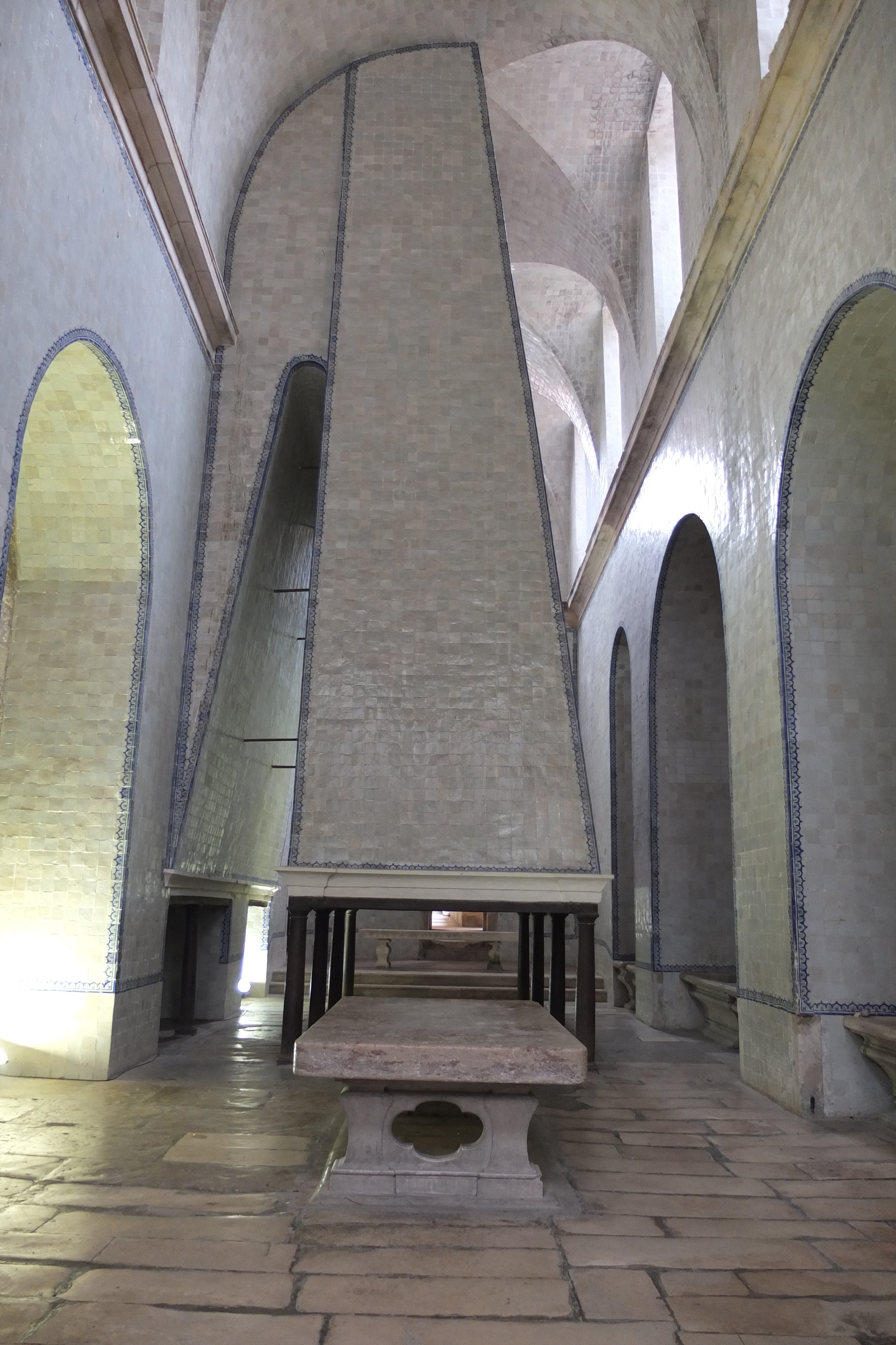 รูปถ่าย โปรตุเกส(Portugal) อัลโกบาซา(Alcobaca) 2013-01 99