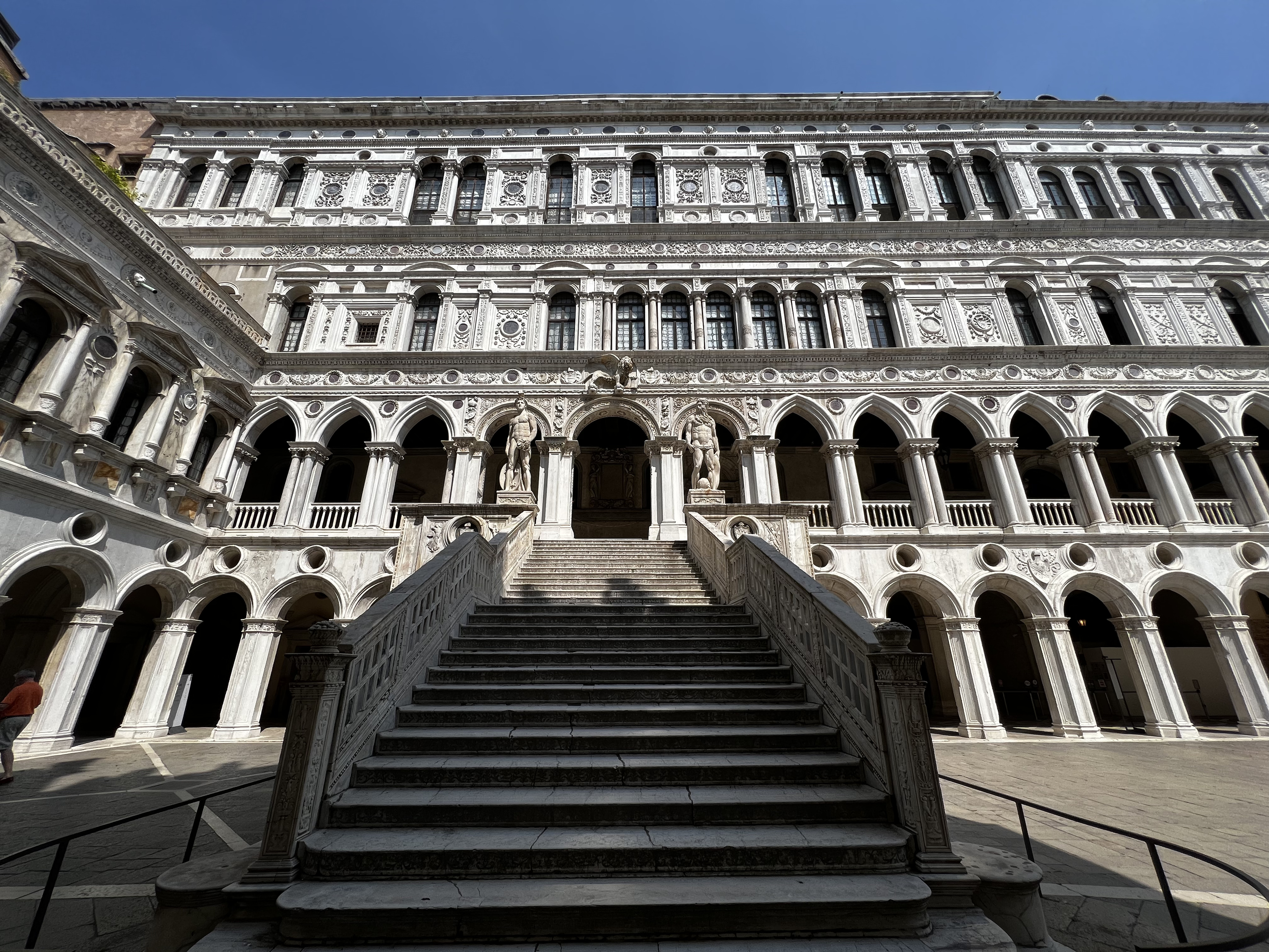 รูปถ่าย อิตาลี(Italy) เวนีส(Venice) พระราชวังดอจ (ปาลัซโซดูกาเล)(Doge's Palace (Palazzo Ducale)) 2022-05 99