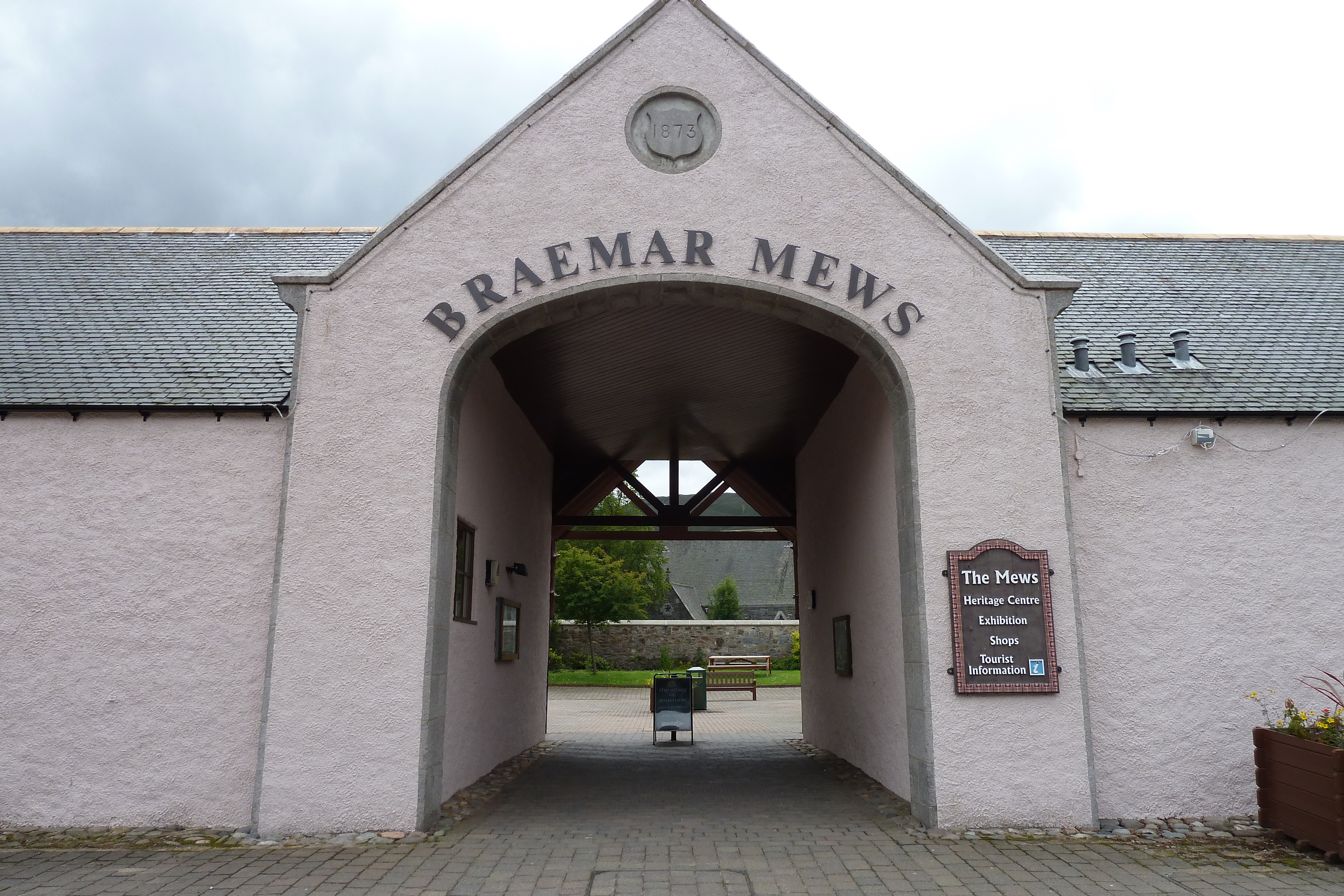 รูปถ่าย อังกฤษ(United Kingdom) สกอตแลนด์(Scotland) เบรมาร์(Braemar) 2011-07 8