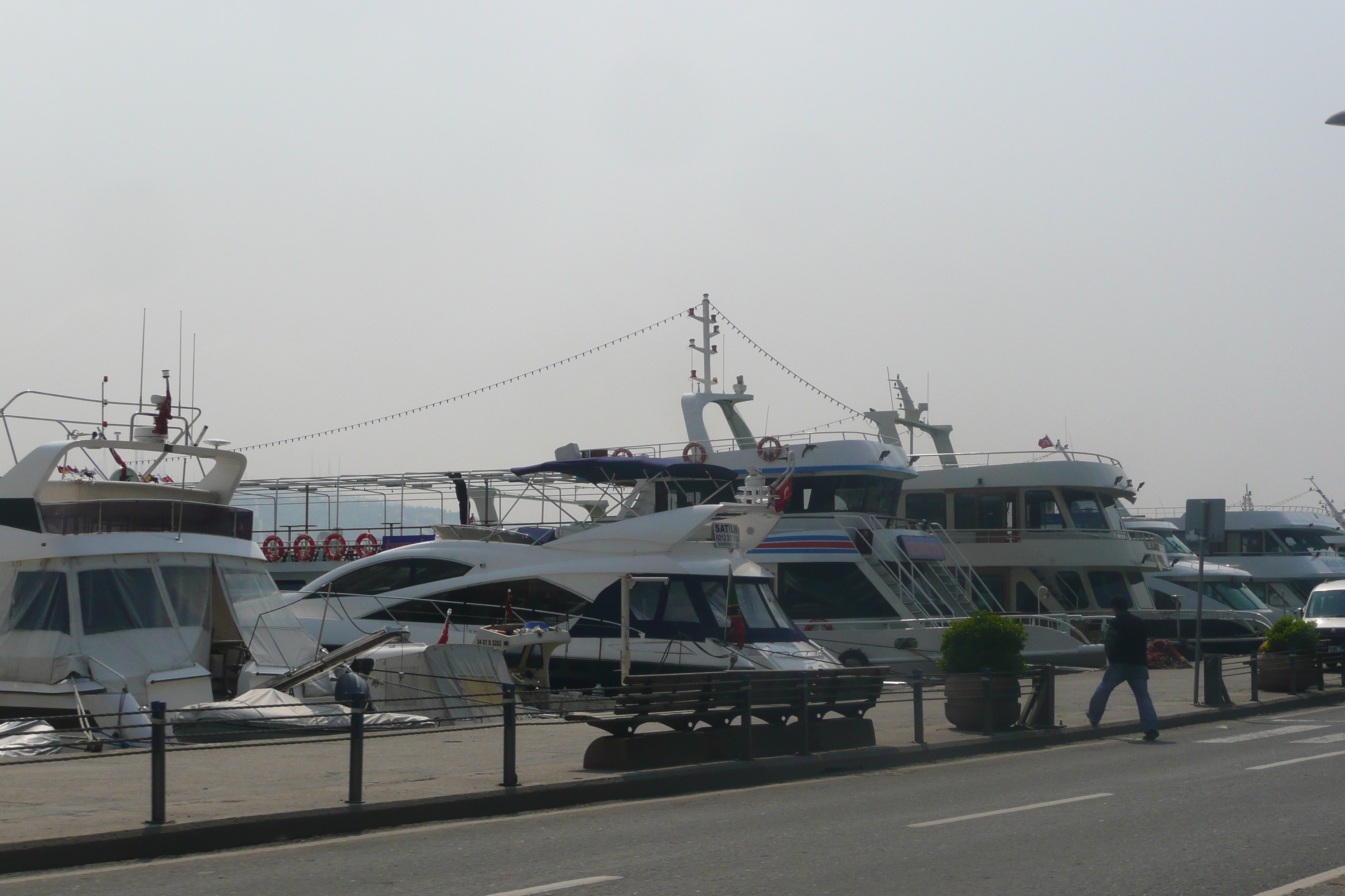 รูปถ่าย ตุรกี(Turkey) อิสตันบูล(Istanbul) ช่องแคบบอสพอรัส(Bosphorus) 2009-04 18