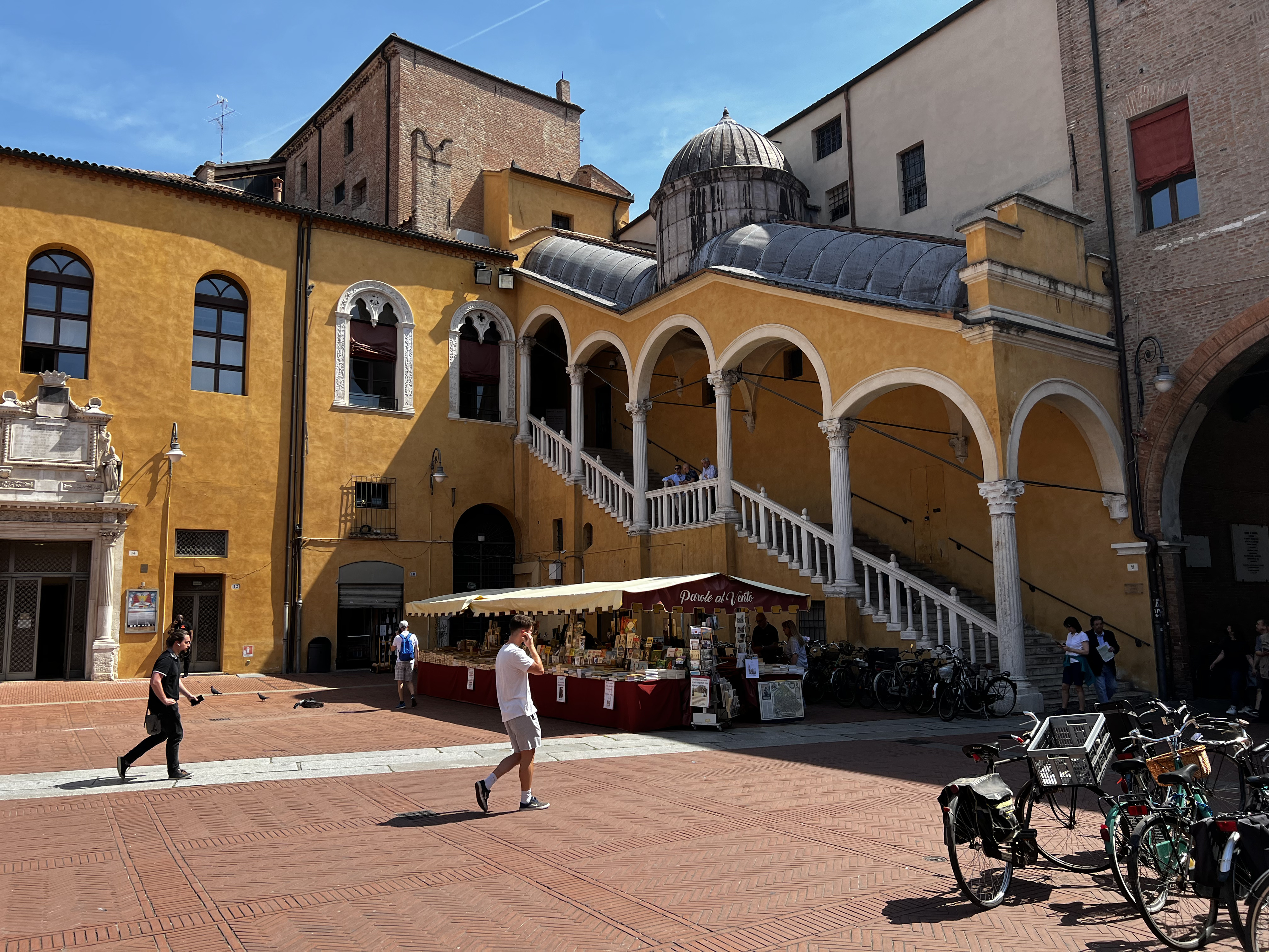รูปถ่าย อิตาลี(Italy) แฟร์รารา(Ferrara) 2022-05 37