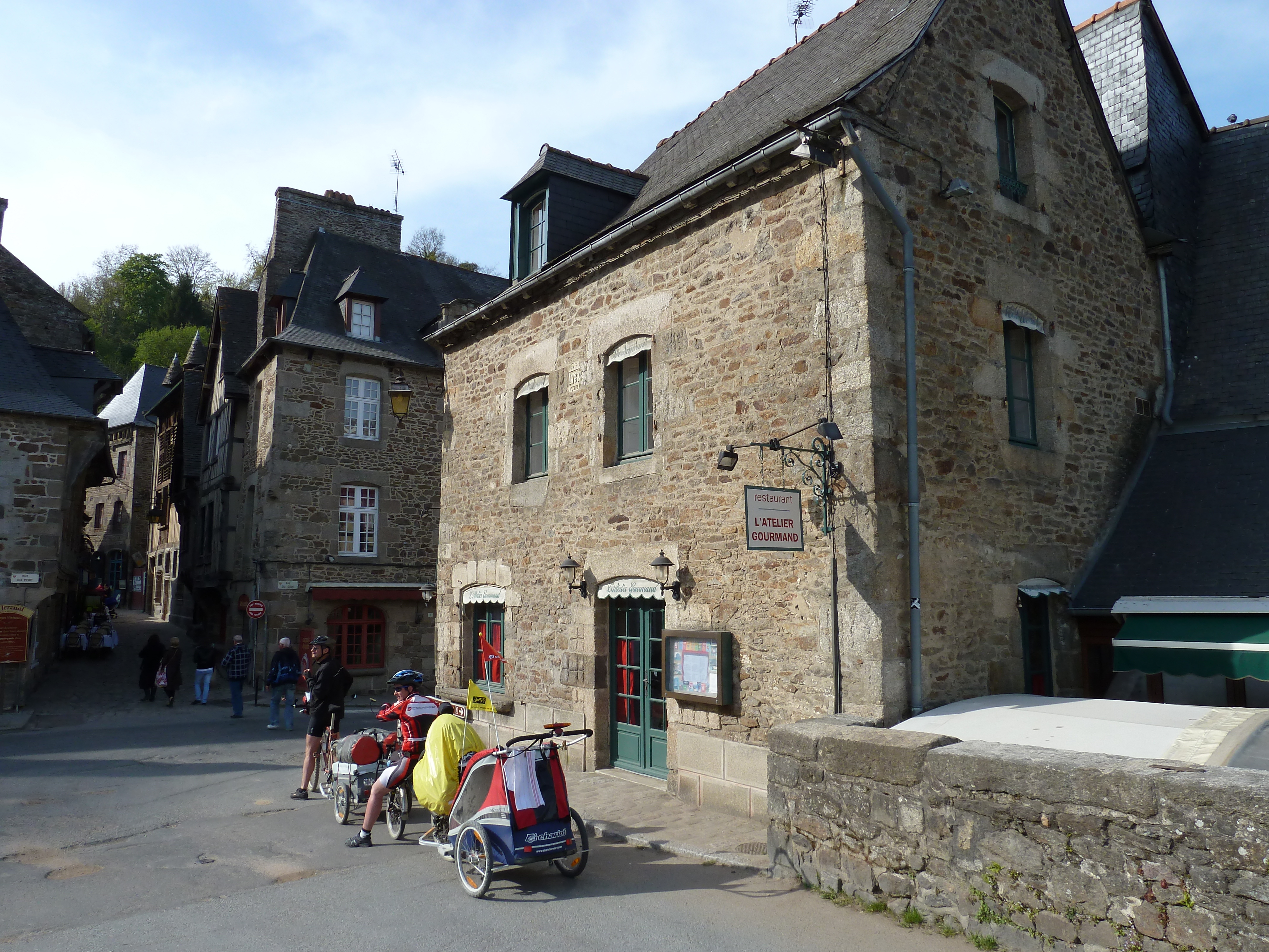 รูปถ่าย ฝรั่งเศส(France) ดีน็อง(Dinan) ริมแม่น้ำดีน็อง(Dinan Riverside) 2010-04 30