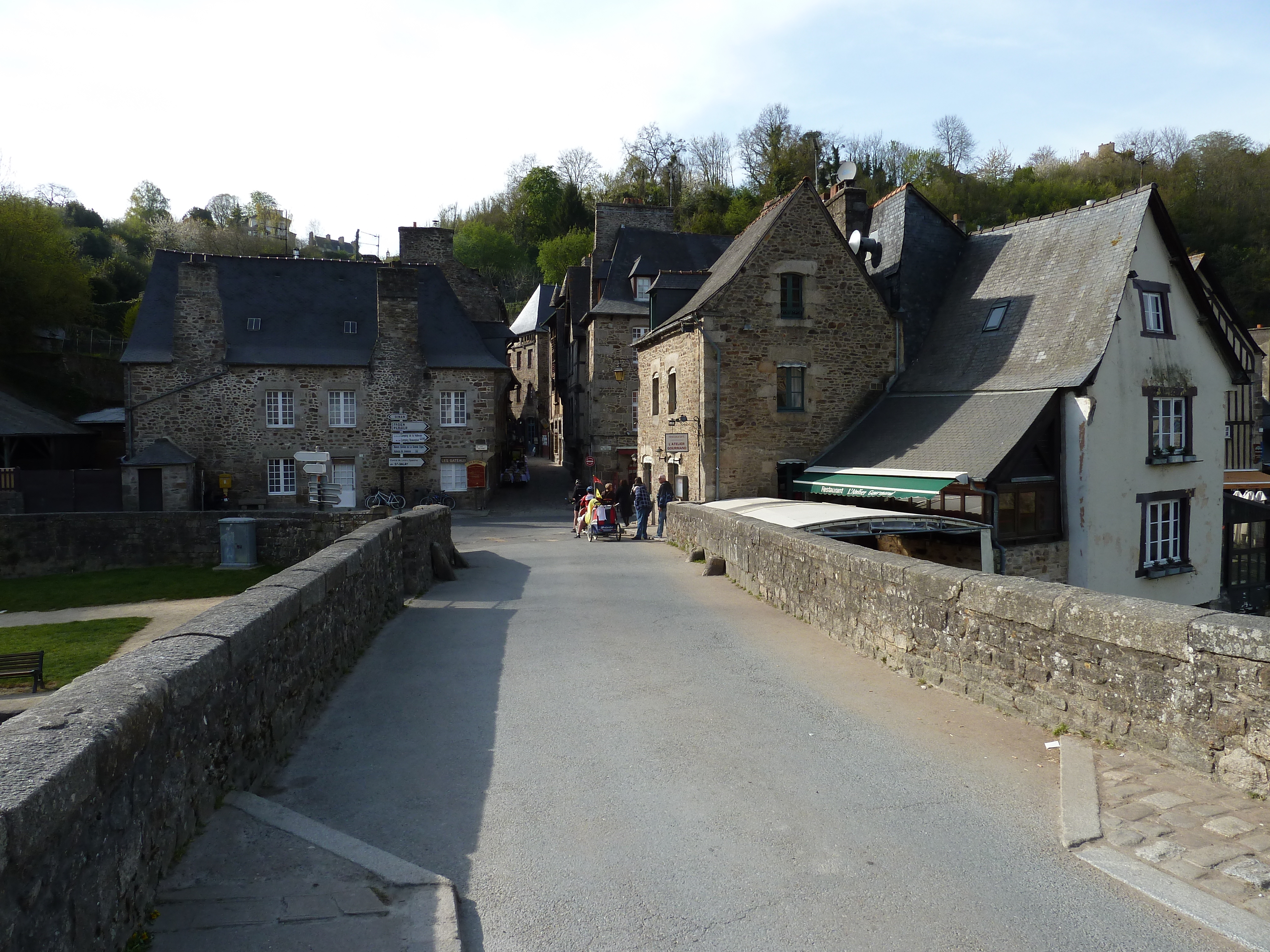 รูปถ่าย ฝรั่งเศส(France) ดีน็อง(Dinan) ริมแม่น้ำดีน็อง(Dinan Riverside) 2010-04 34