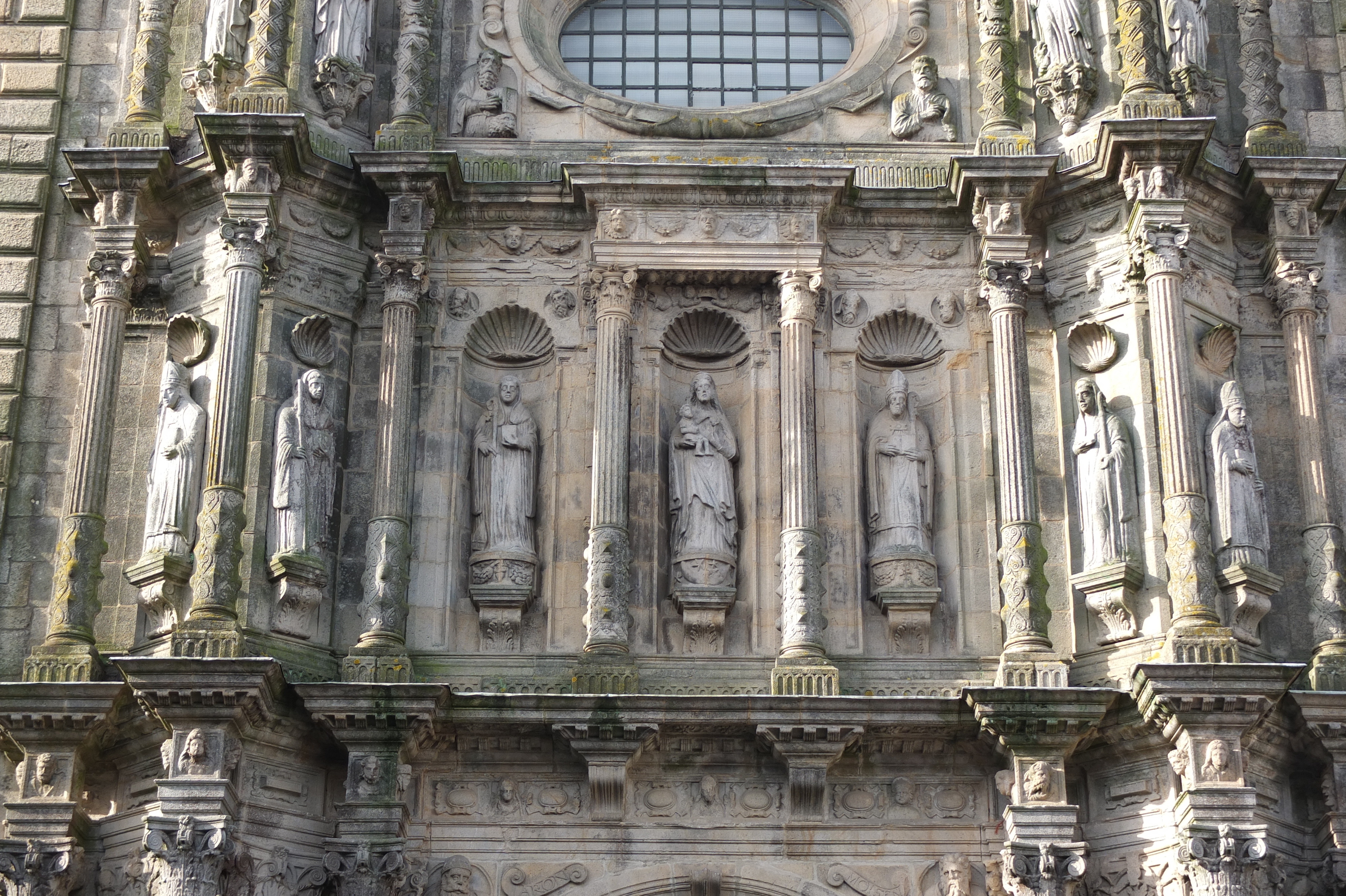 รูปถ่าย สเปน(Spain) ซานเตียโกเดกอมโปสเตลา(Santiago de Compostela) 2013-01 88