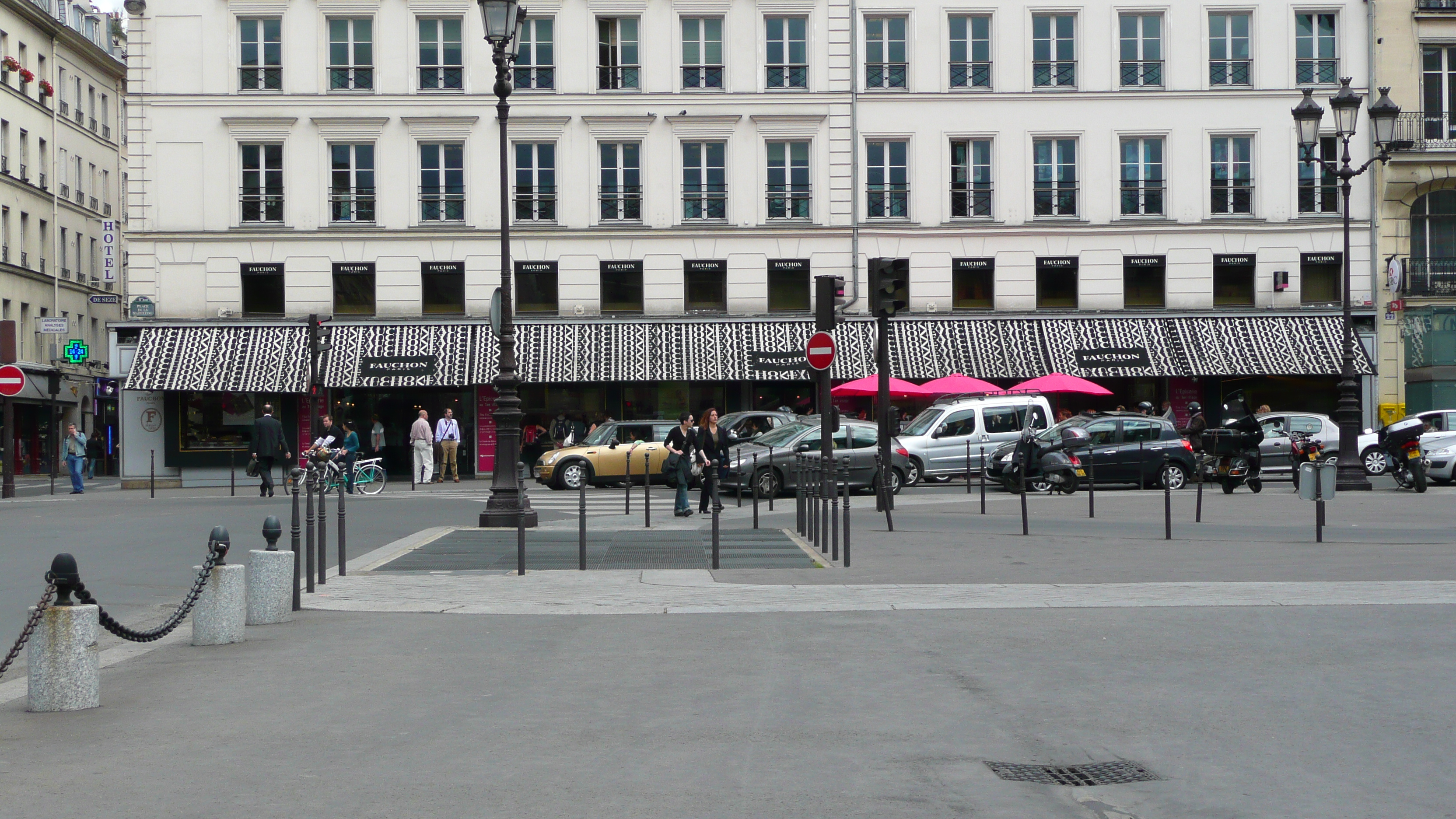 รูปถ่าย ฝรั่งเศส(France) ปารีส(Paris) โบสถ์ลามาเดอแลน(La Madeleine) 2007-05 17