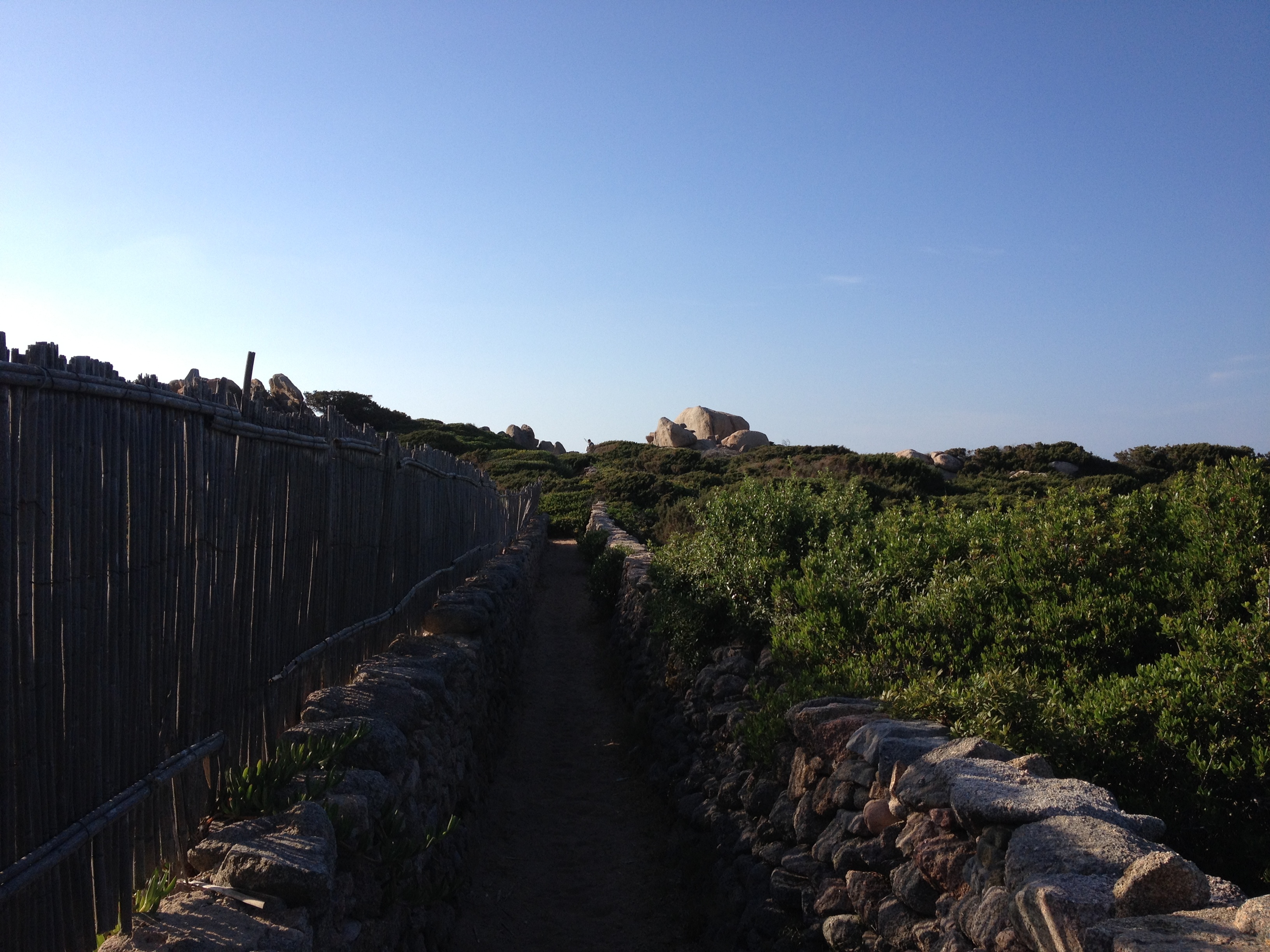 รูปถ่าย อิตาลี(Italy) ซาร์ดิเนีย(Sardinia) ปอร์โตเบลโลดีกัลลูรา(Portobello di Gallura) 2015-06 15