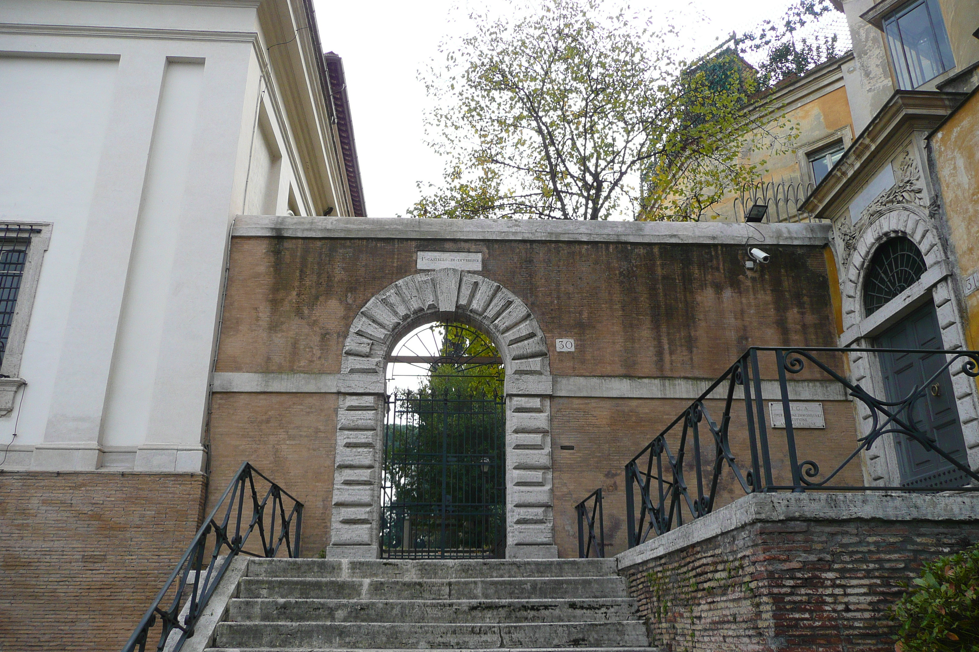 รูปถ่าย อิตาลี(Italy) โรม(Rome) ถนนการีบัลดี(Via Garibaldi) 2007-11 9