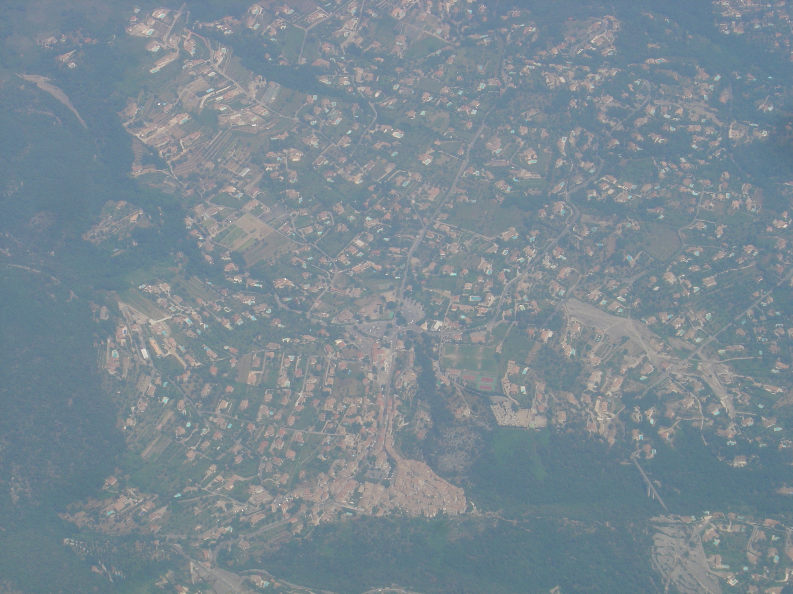 รูปถ่าย ฝรั่งเศส(France) ตูเรต-ซูร์-ลู(Tourrettes sur Loup) 2005-06 0