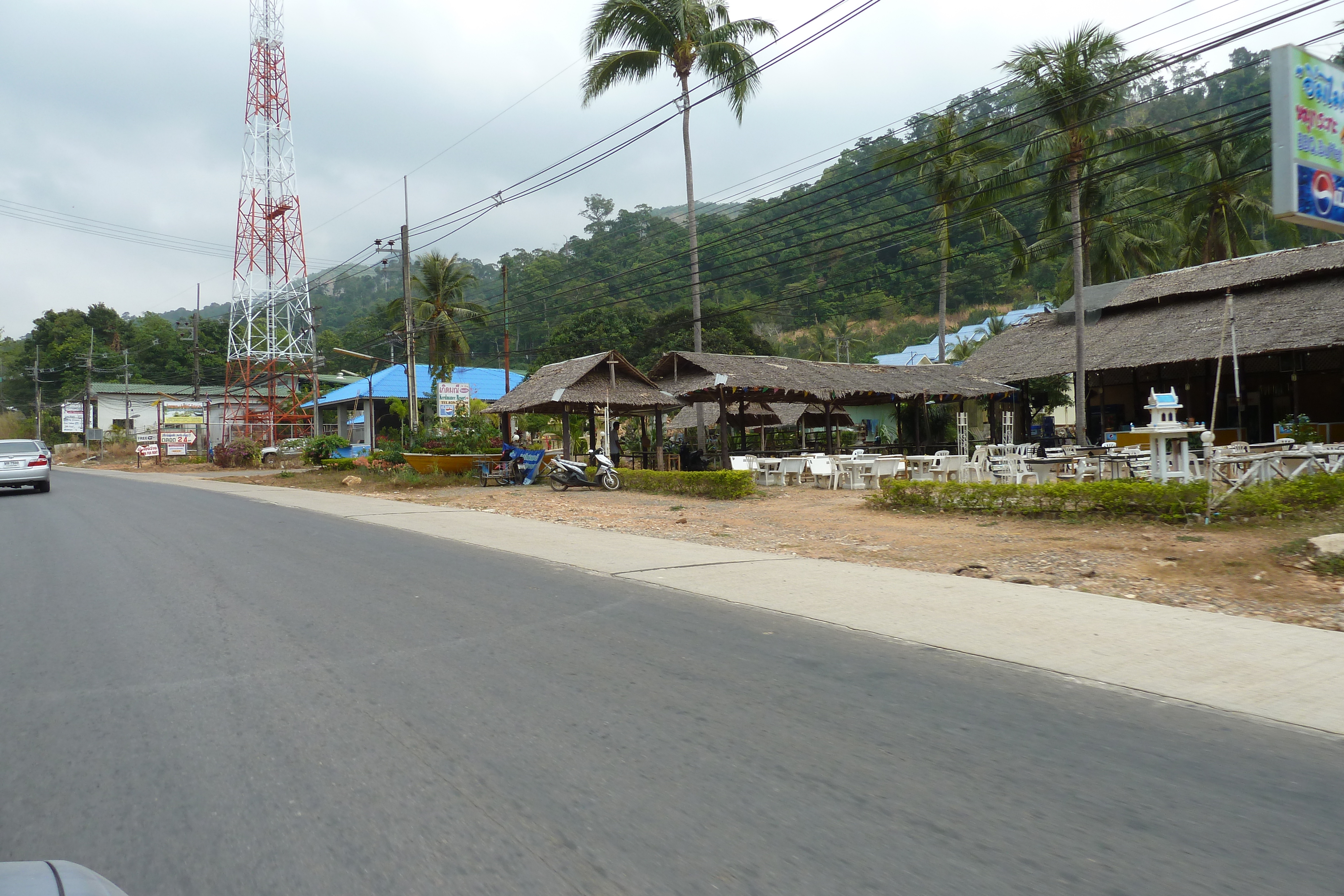 รูปถ่าย ไทย(Thailand) เกาะช้าง(Ko Chang) ถนนบนเกาะ(Island road) 2011-02 73
