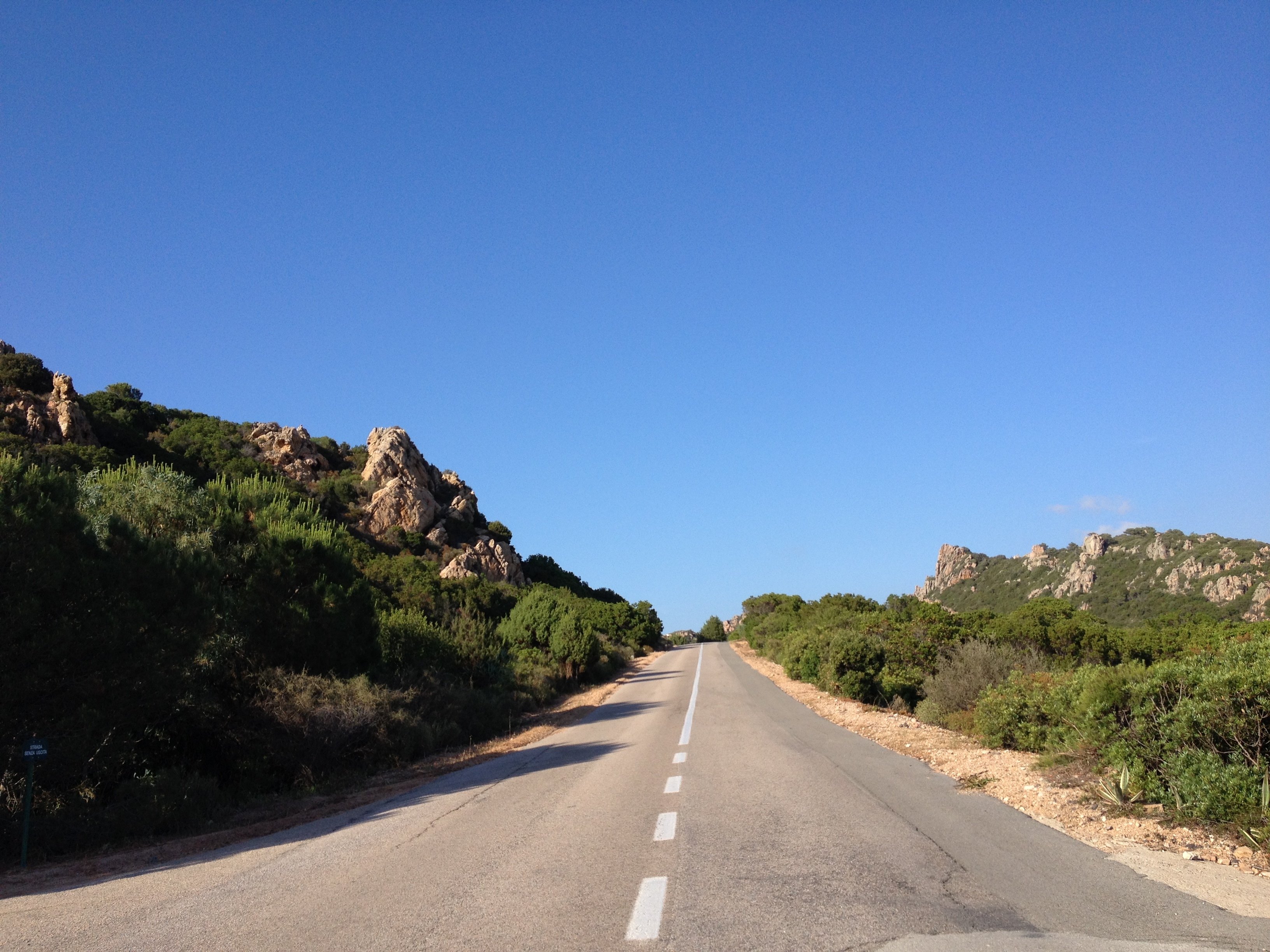 รูปถ่าย อิตาลี(Italy) ซาร์ดิเนีย(Sardinia) กอสตาปาราดีโซ(Costa Paradiso) 2015-06 9
