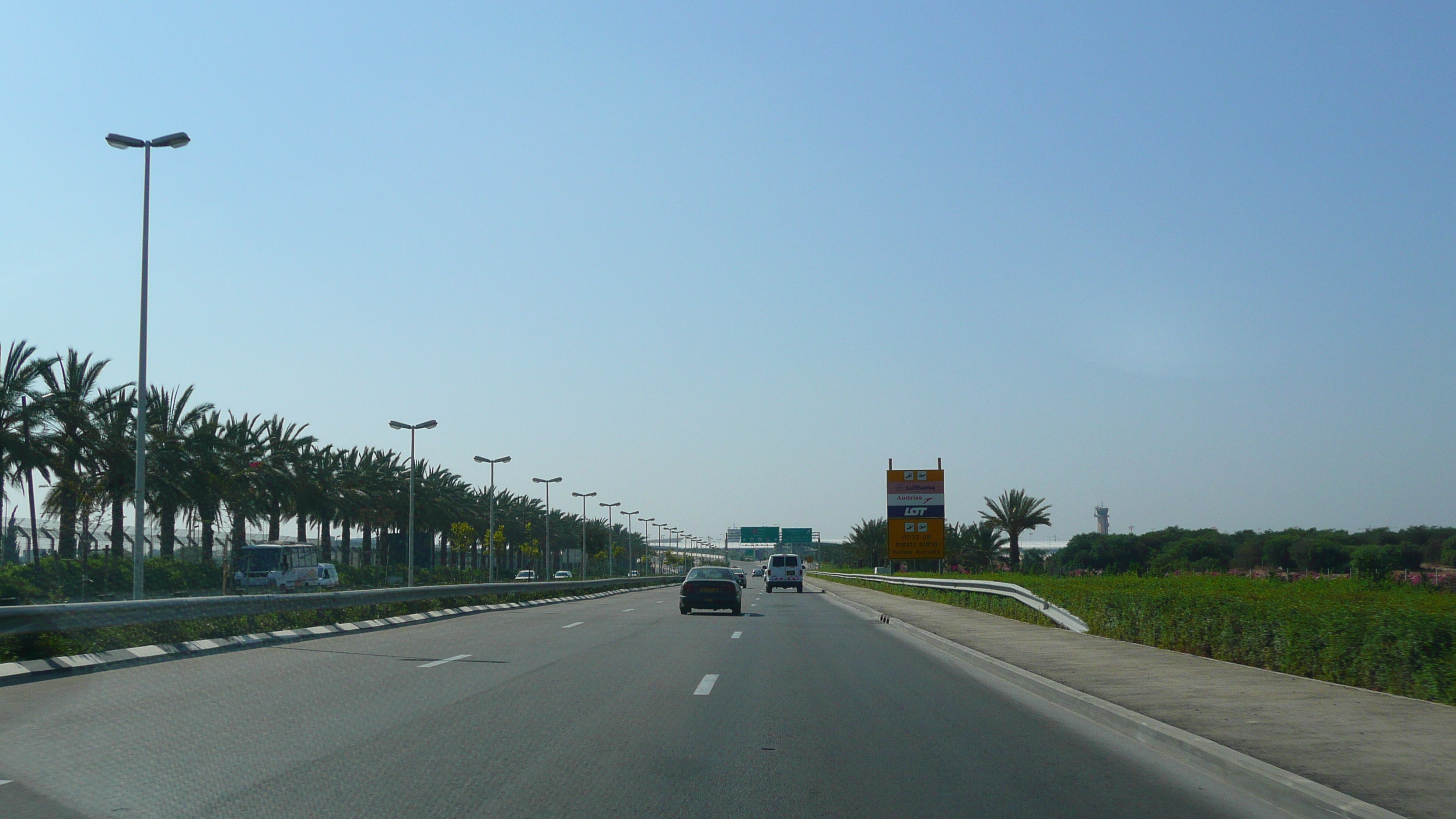 รูปถ่าย อิสราเอล(Israel) จากเทลอาวีฟไปท่าอากาศยานเบนกูเรียน(Tel Aviv to Ben Gurion Airport) 2007-06 71