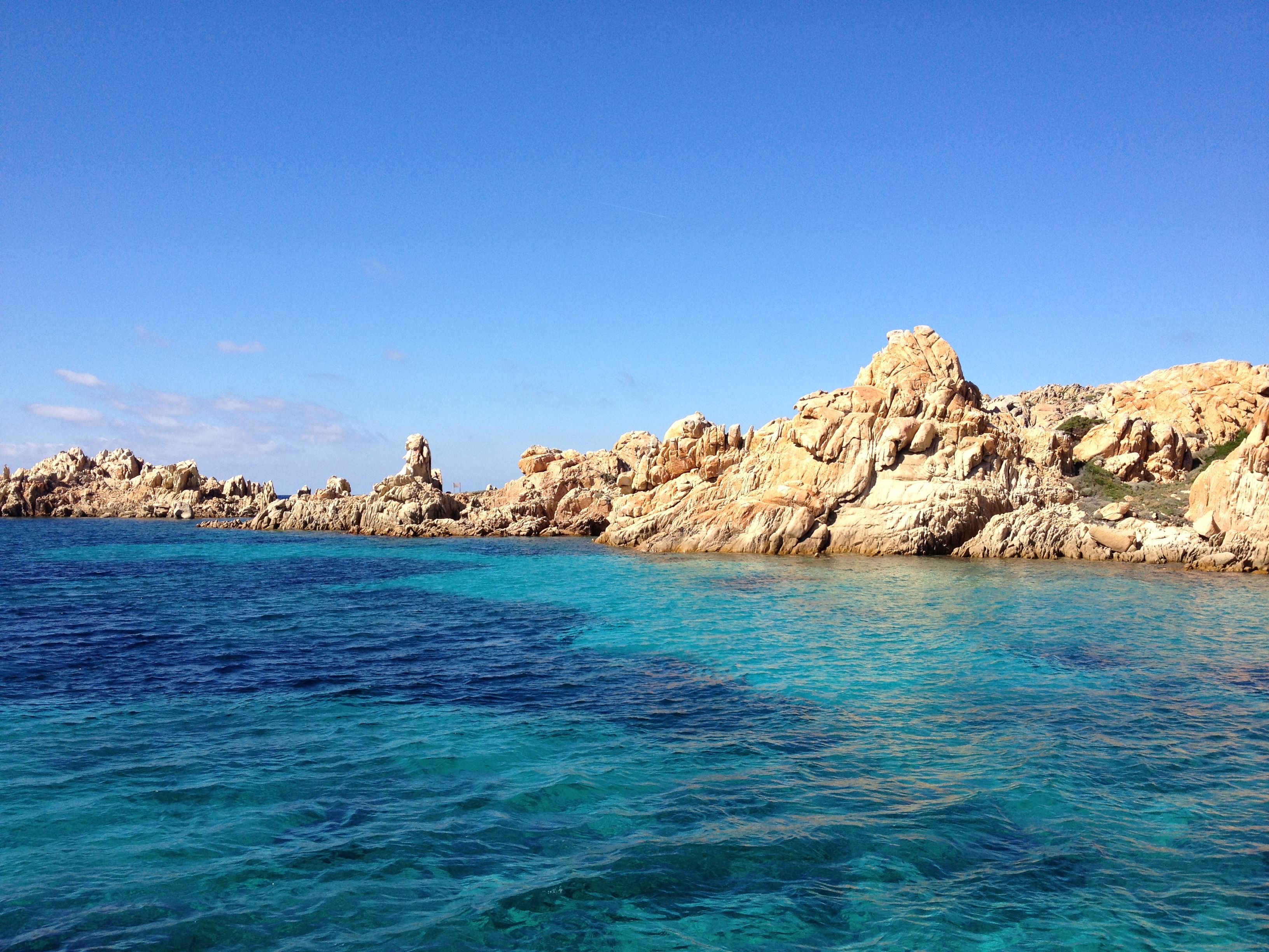 รูปถ่าย อิตาลี(Italy) อ่าวกาลาลุงกา(Cala Lunga) 2012-09 27