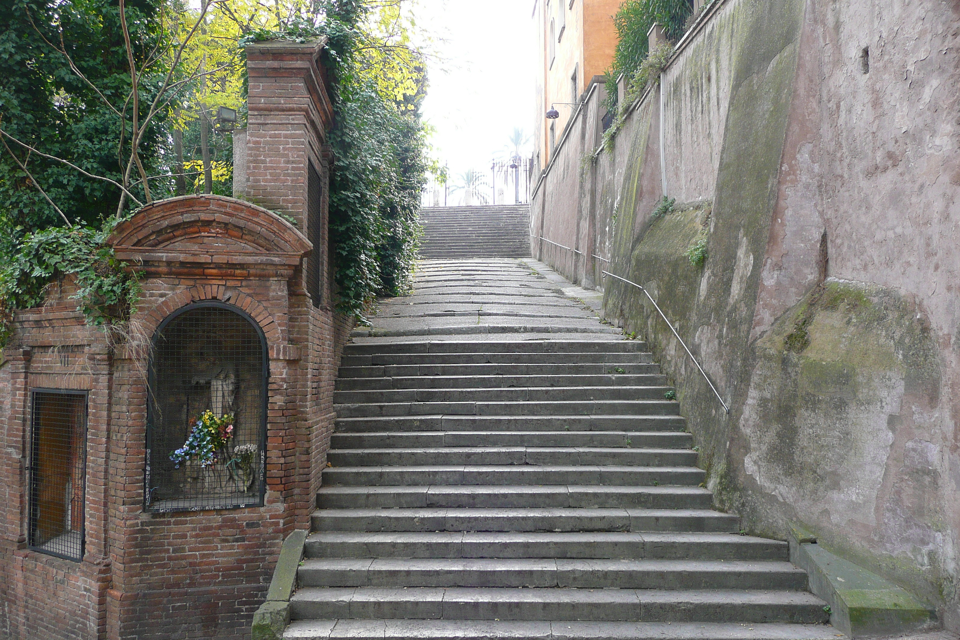 รูปถ่าย อิตาลี(Italy) โรม(Rome) ถนนการีบัลดี(Via Garibaldi) 2007-11 42