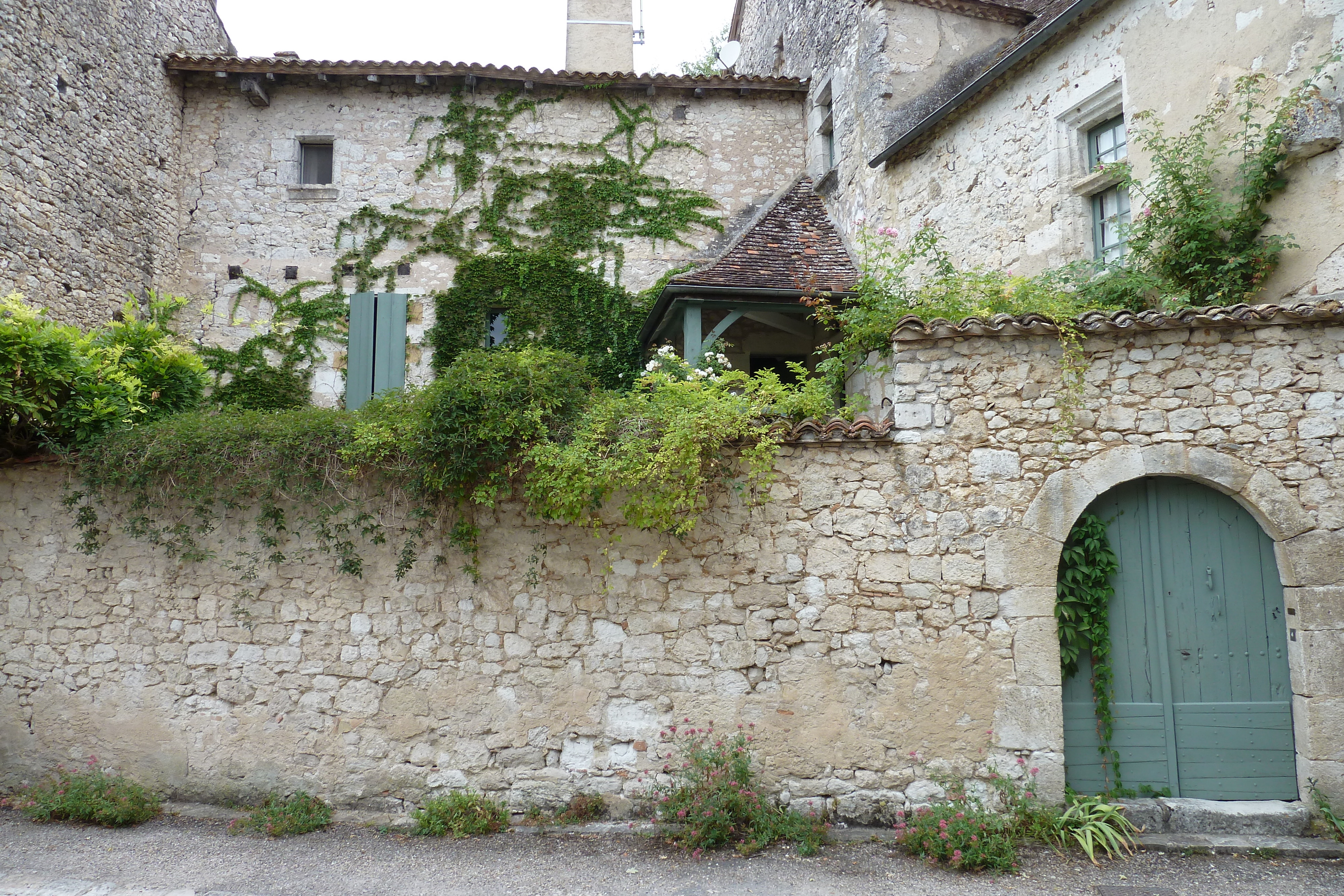 รูปถ่าย ฝรั่งเศส(France) อีซีฌัก(Issigeac) 2010-08 44