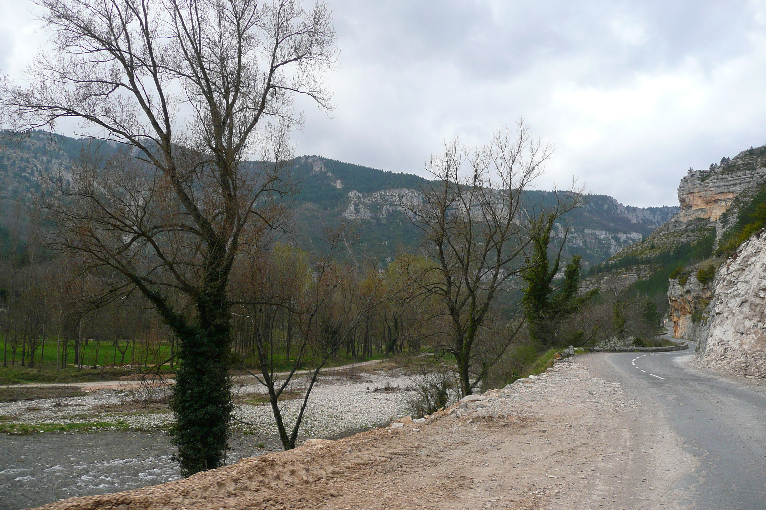 รูปถ่าย ฝรั่งเศส(France) แม่น้ำตาร์น(Tarn river) 2008-04 28