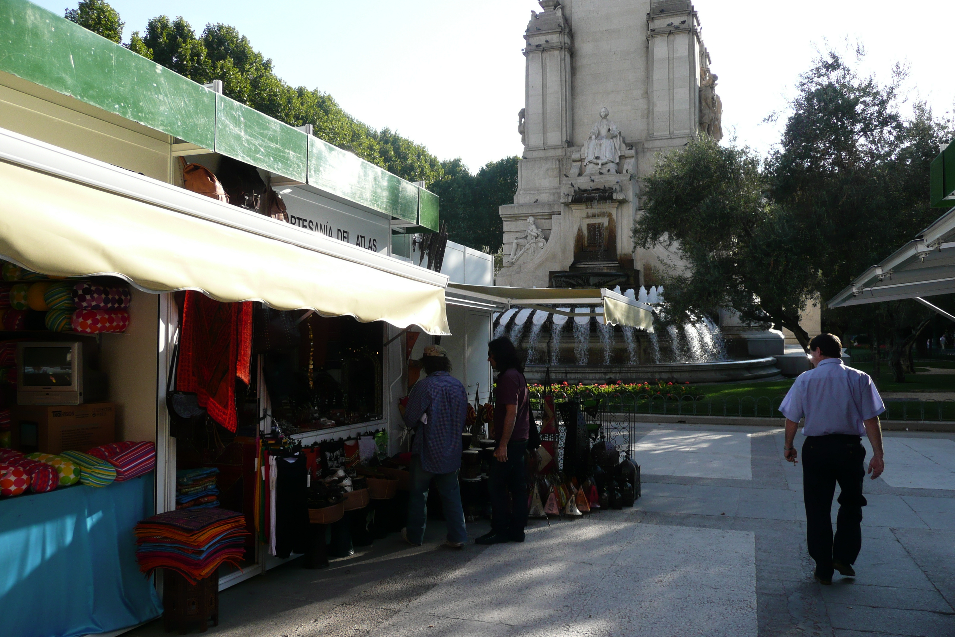 รูปถ่าย สเปน(Spain) มาดริค(Madrid) จัตุรัสเอสปัญญา(Plaza de Espana) 2007-09 45