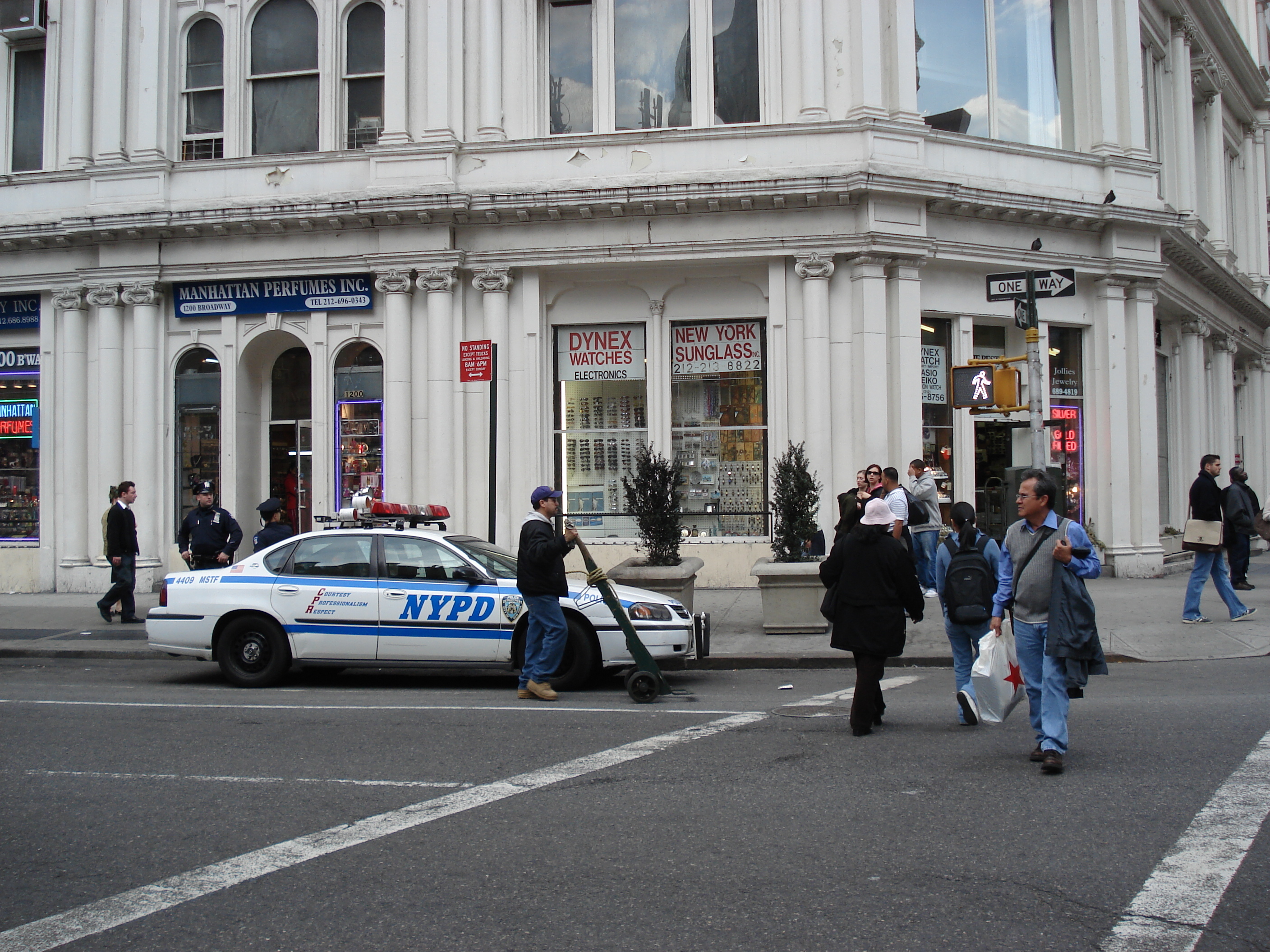 รูปถ่าย สหรัฐอเมริกา(United States) นิวยอร์ก(New York) บรอดเวย์(Up Broadway) 2006-03 20