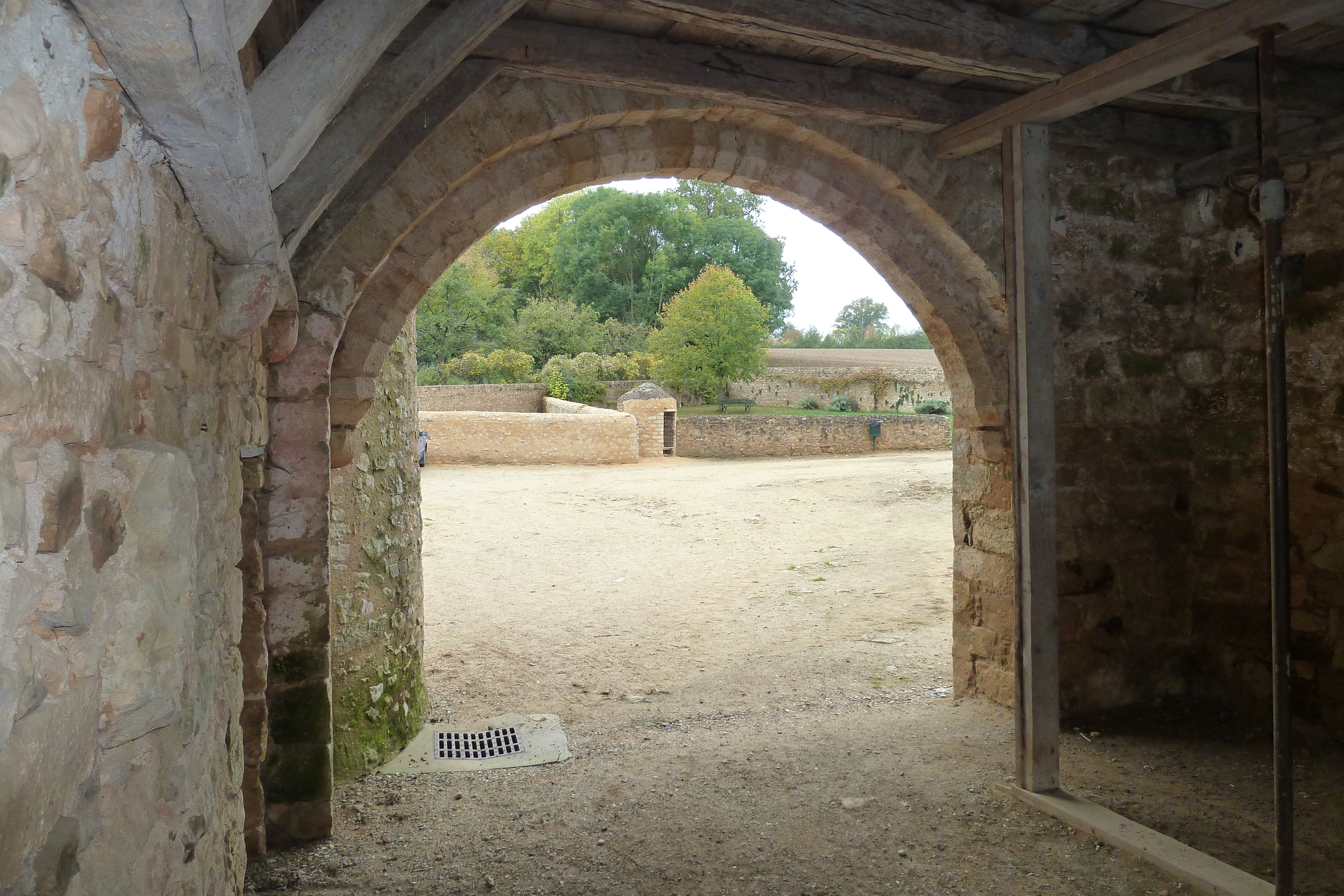 รูปถ่าย ฝรั่งเศส(France) อาญีแยร์-ซูร์-แวกร์(Asnieres sur Vegre) 2010-11 6