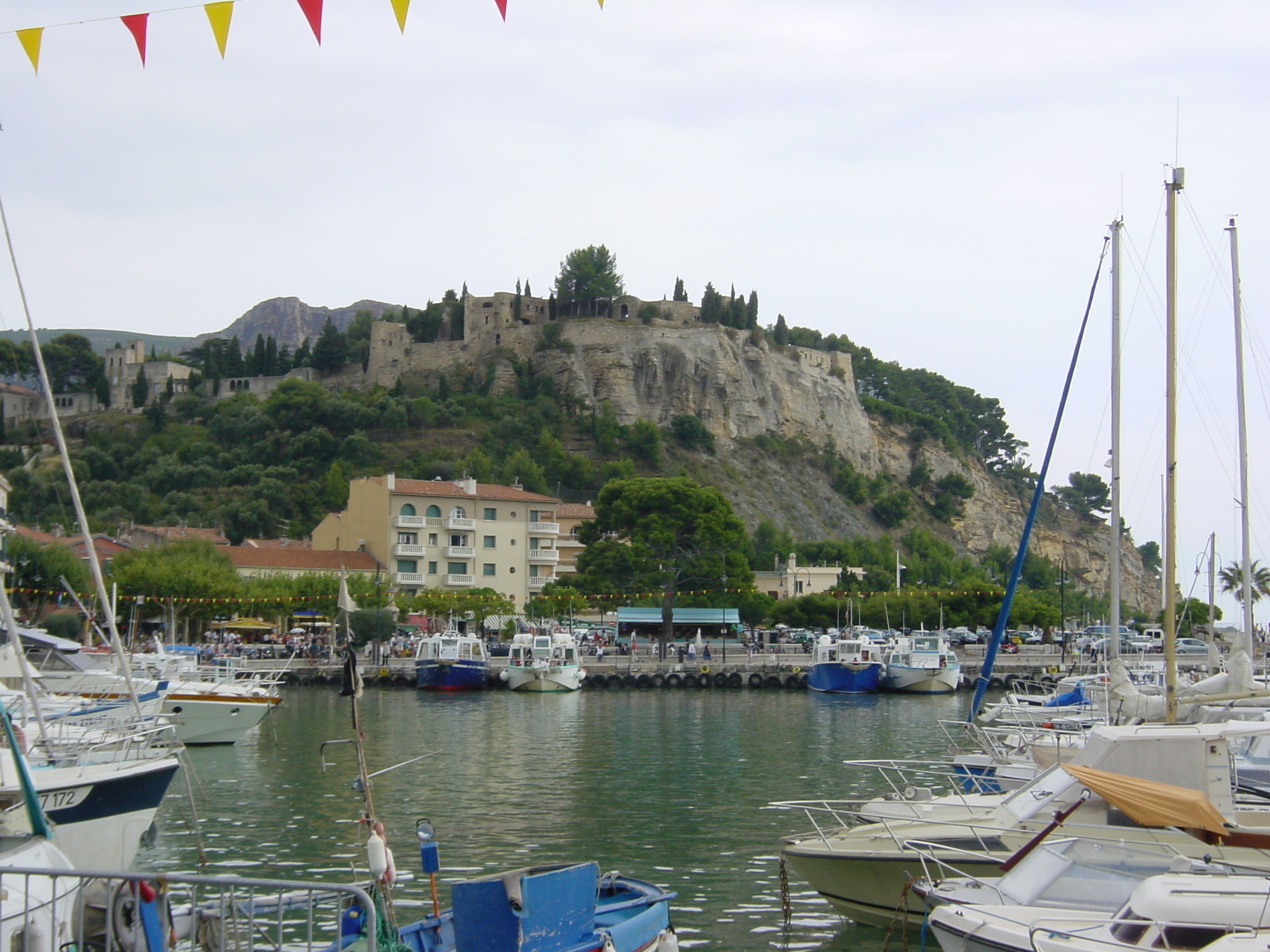 รูปถ่าย ฝรั่งเศส(France) กาซี(Cassis) 2002-08 23