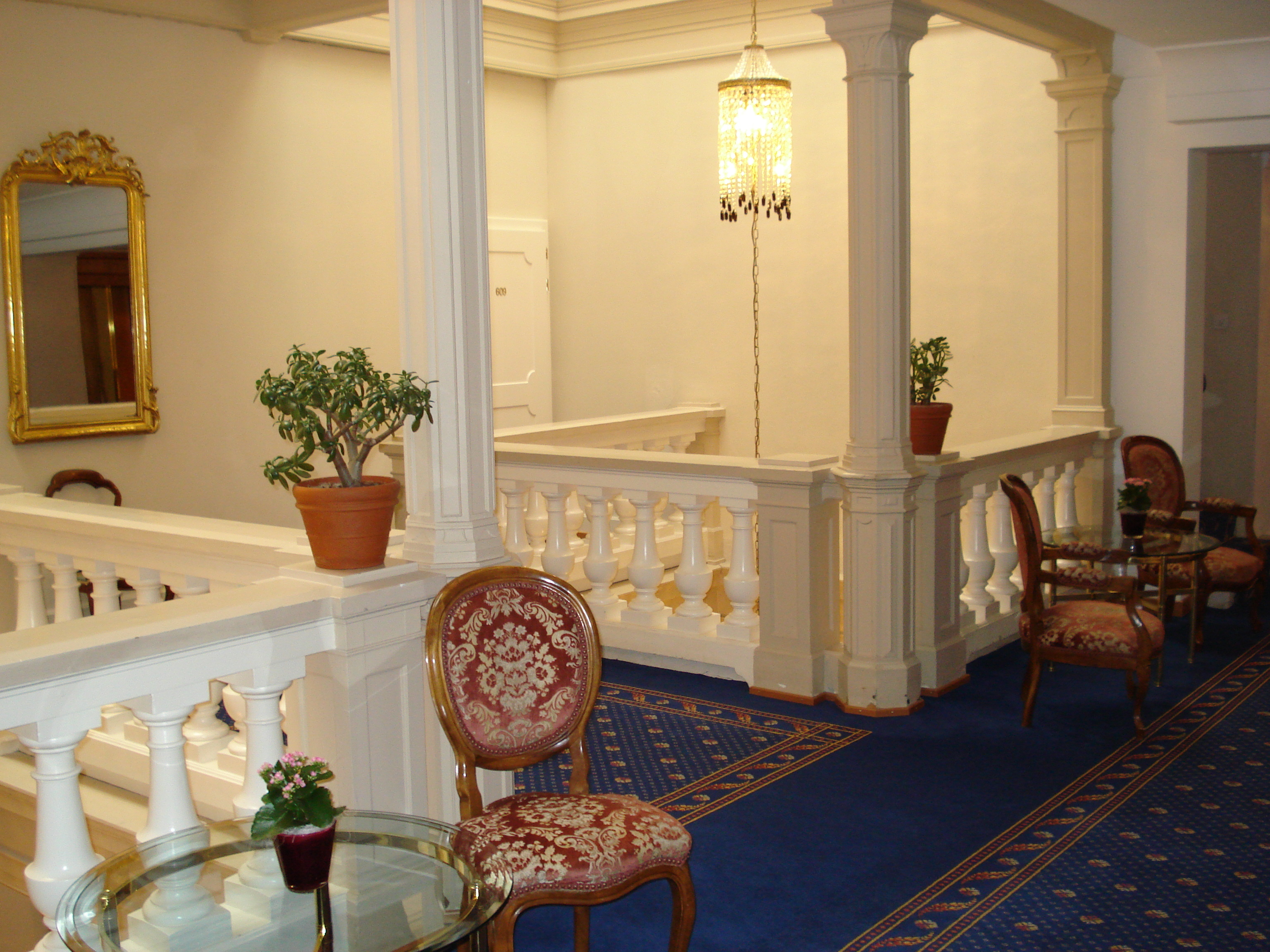 รูปถ่าย สวิสเซอร์แลนด์(Switzerland) ปองเทรซีน่า(Pontresina) โรงแรมแกรนด์โครเนนโฮฟ(Grand Hotel Kronenhof) 2007-01 37